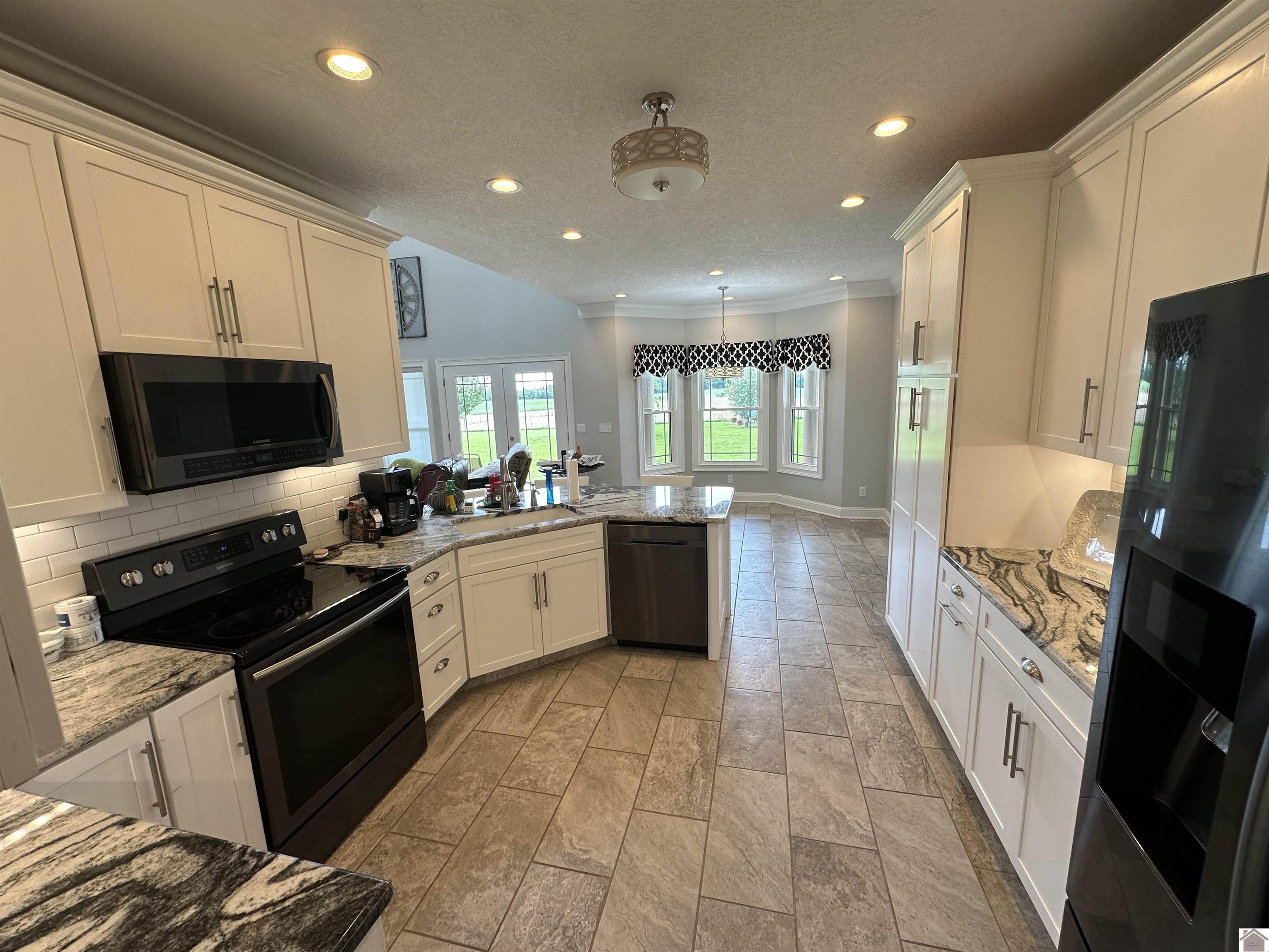 4215 Chestnut Glade Road