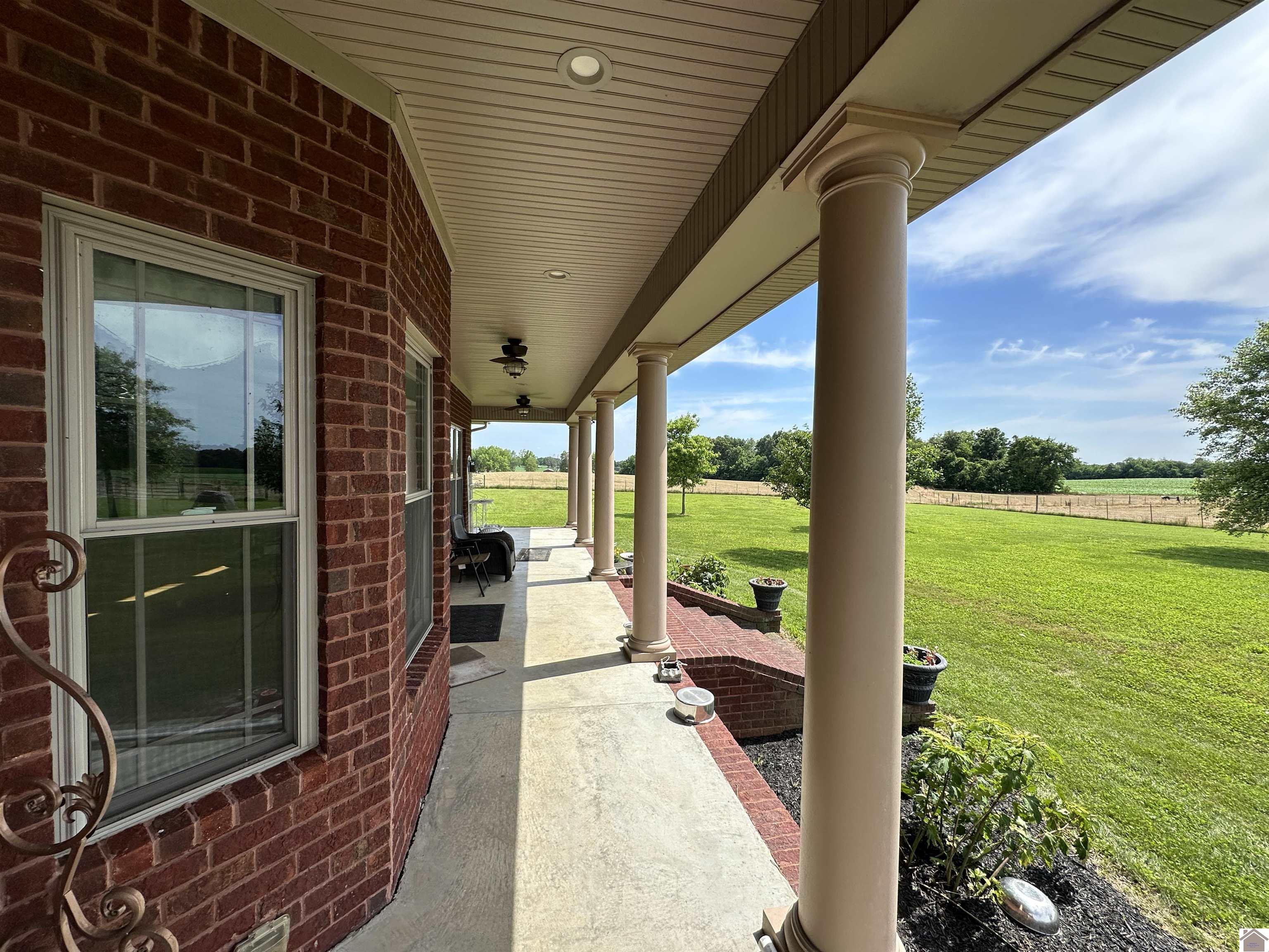 4215 Chestnut Glade Road