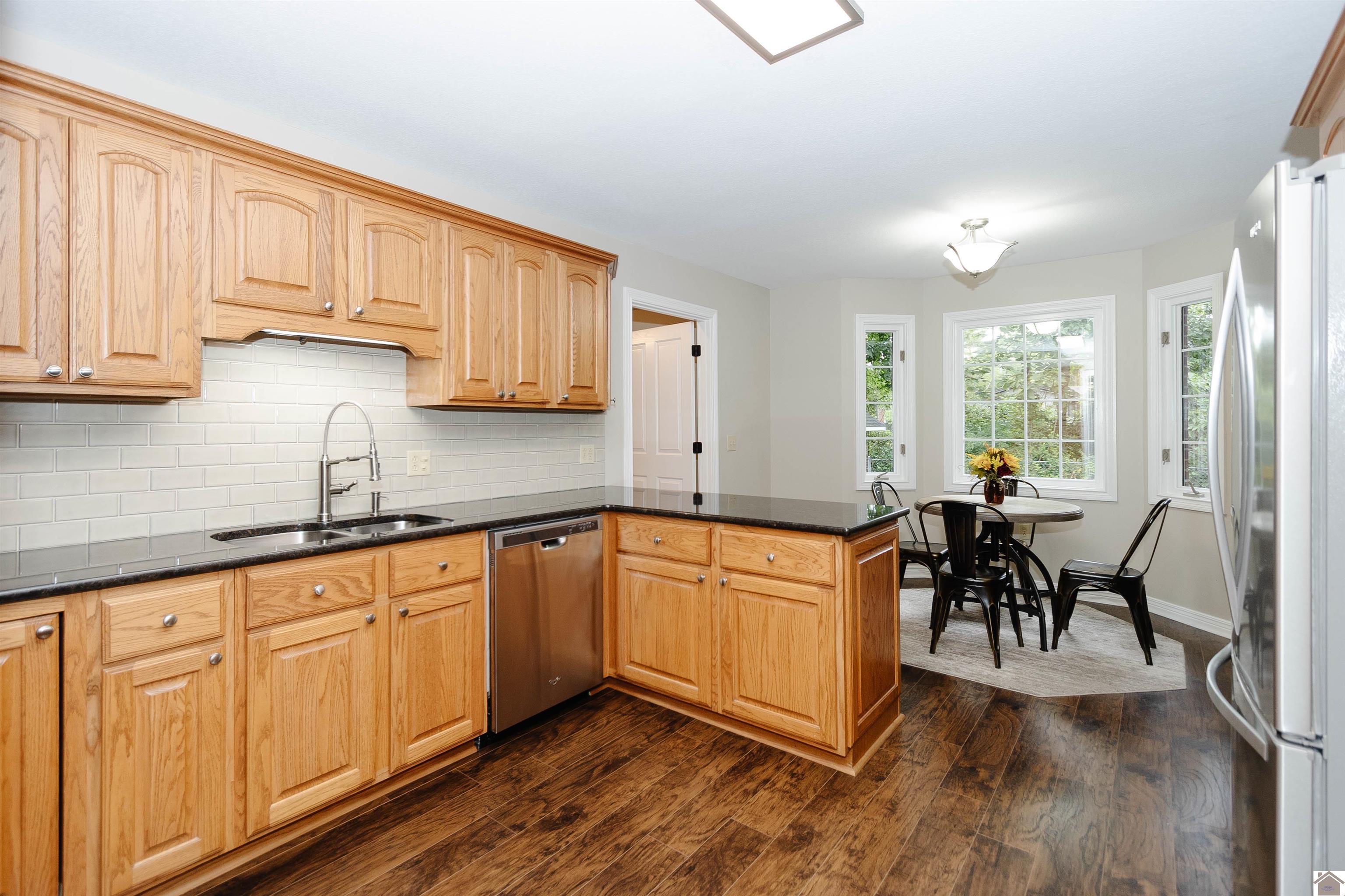 103 Hickory Dr