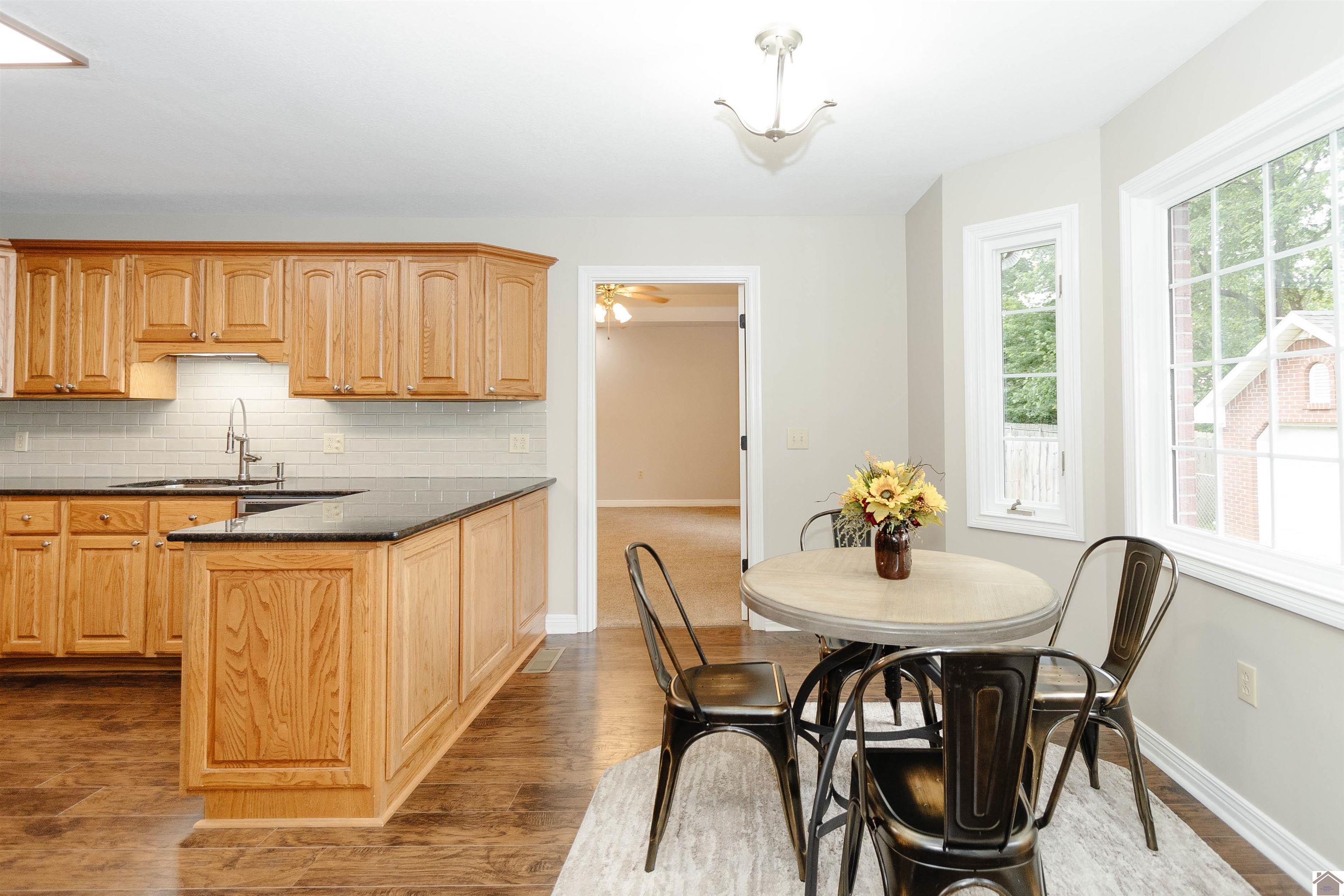103 Hickory Dr