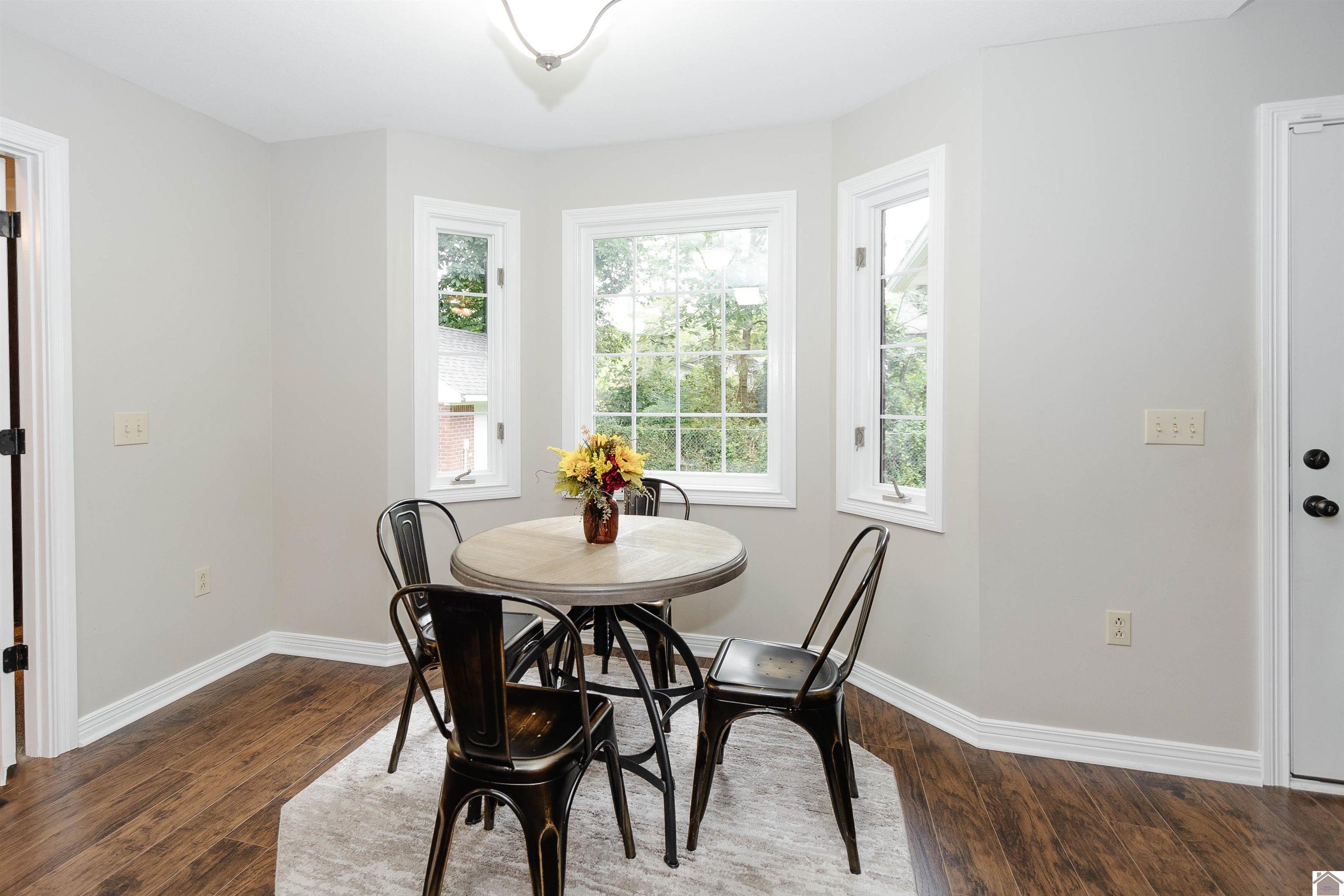103 Hickory Dr