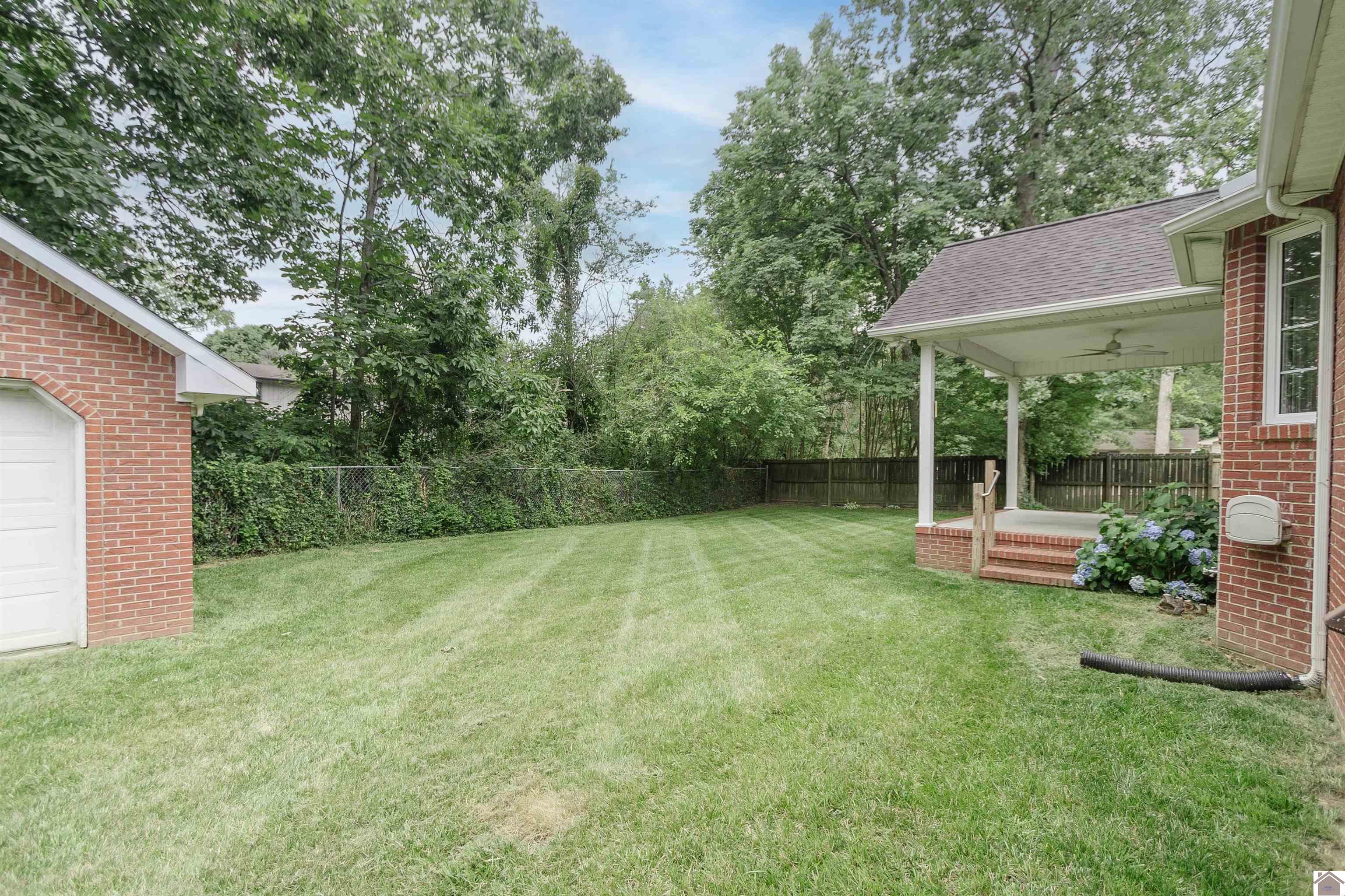 103 Hickory Dr