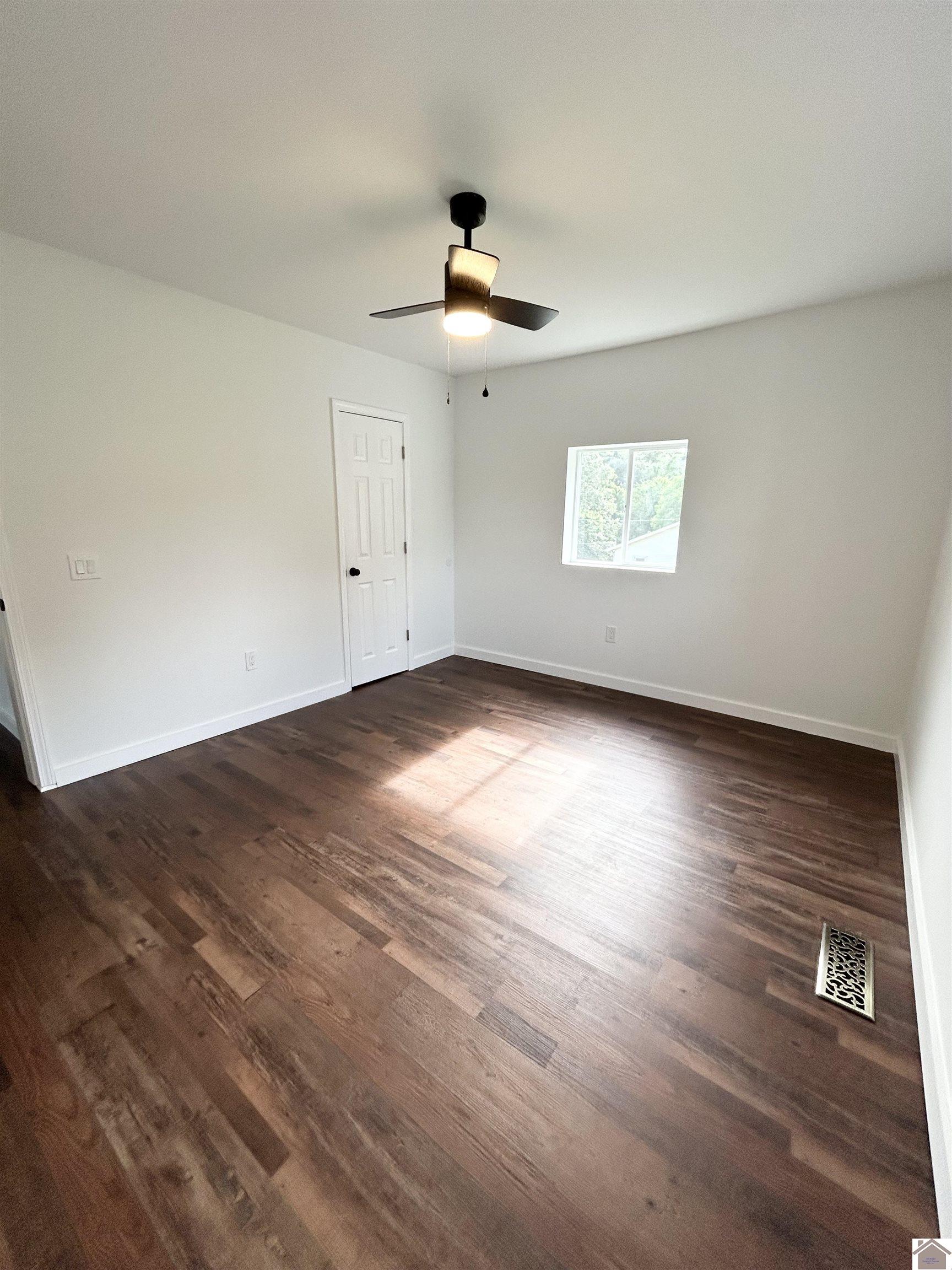 2560 Lovelaceville Florence Station E