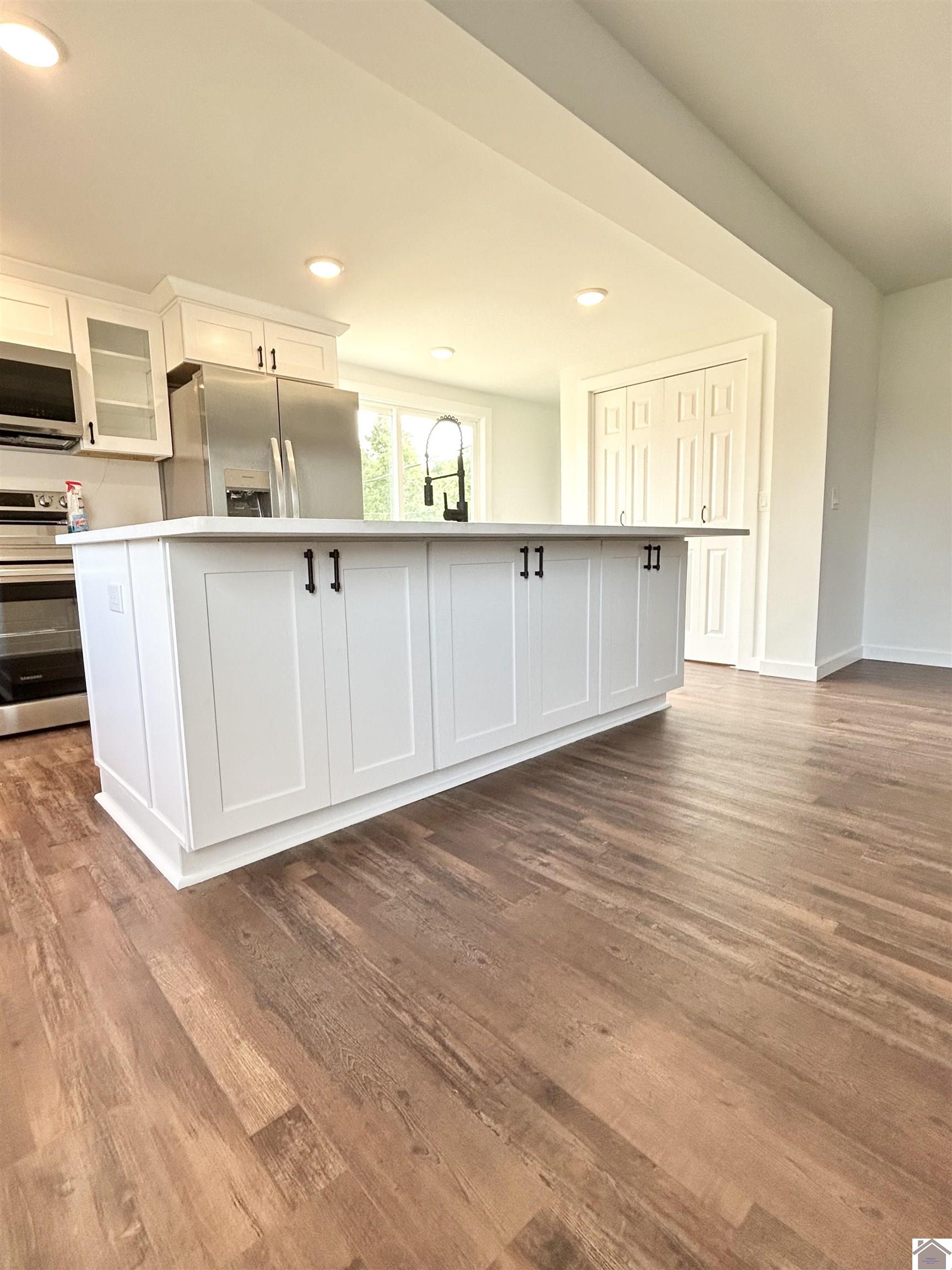 2560 Lovelaceville Florence Station E