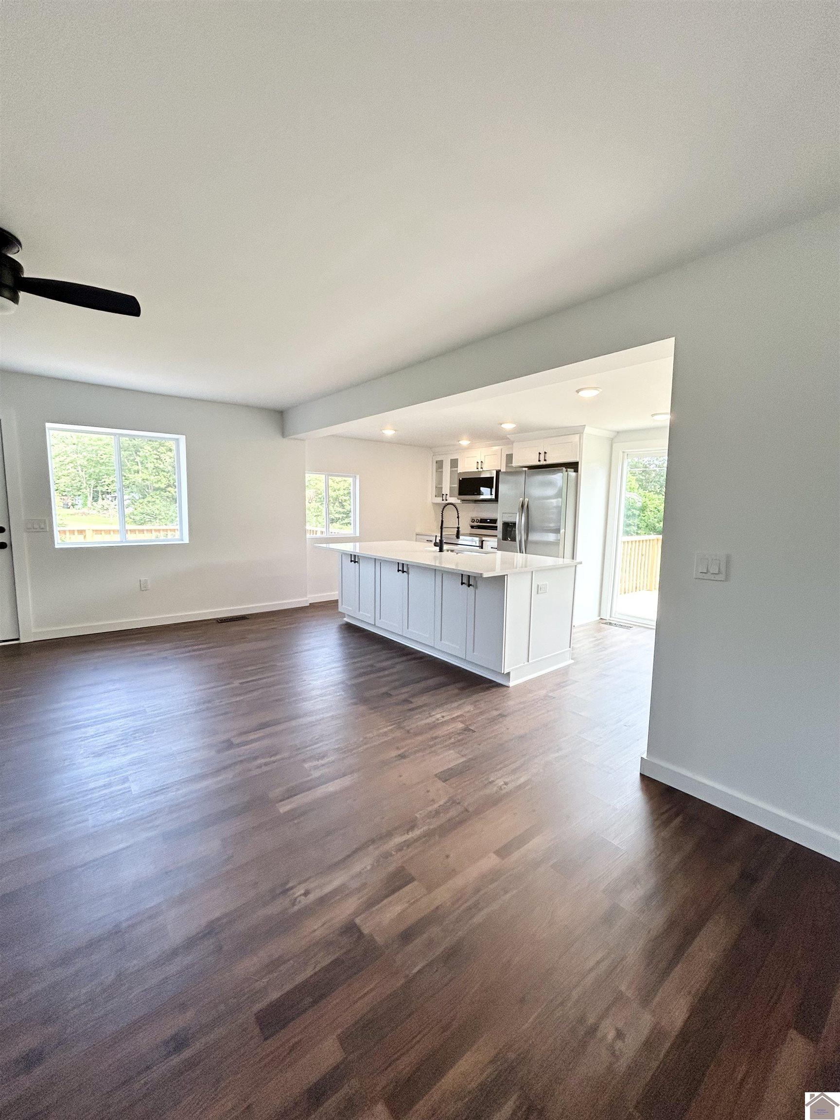 2560 Lovelaceville Florence Station E