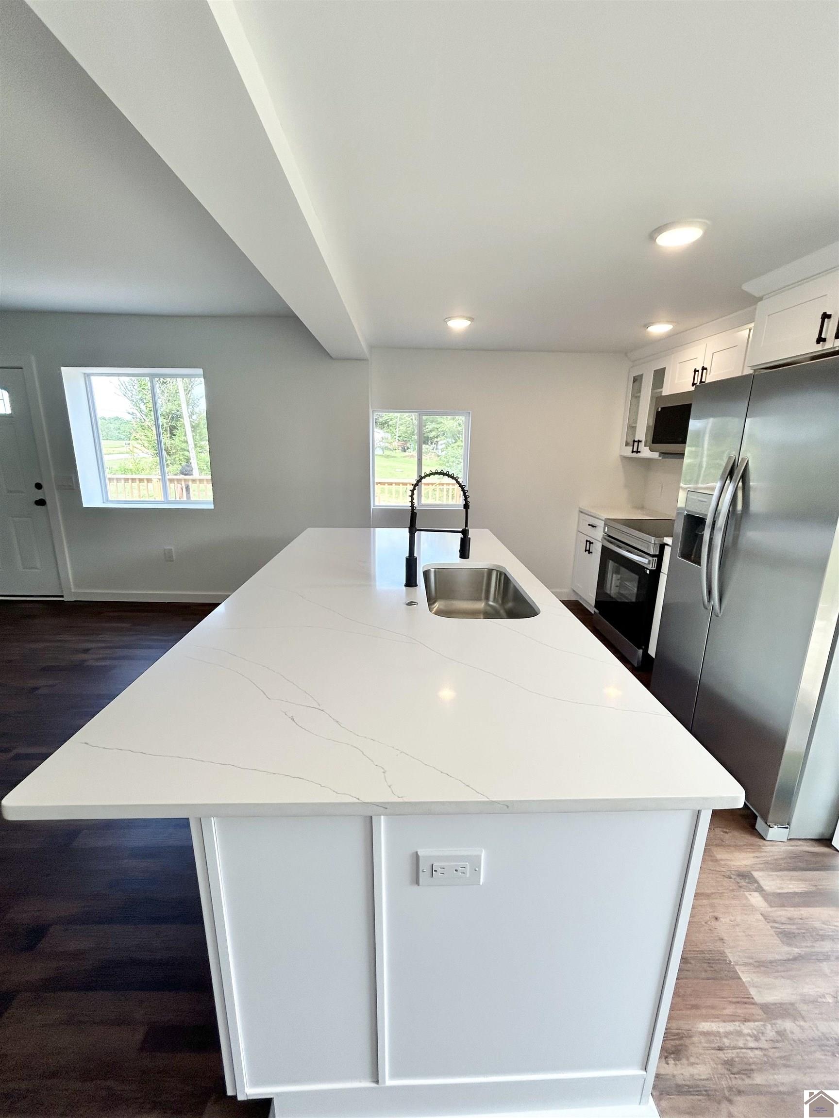 2560 Lovelaceville Florence Station E