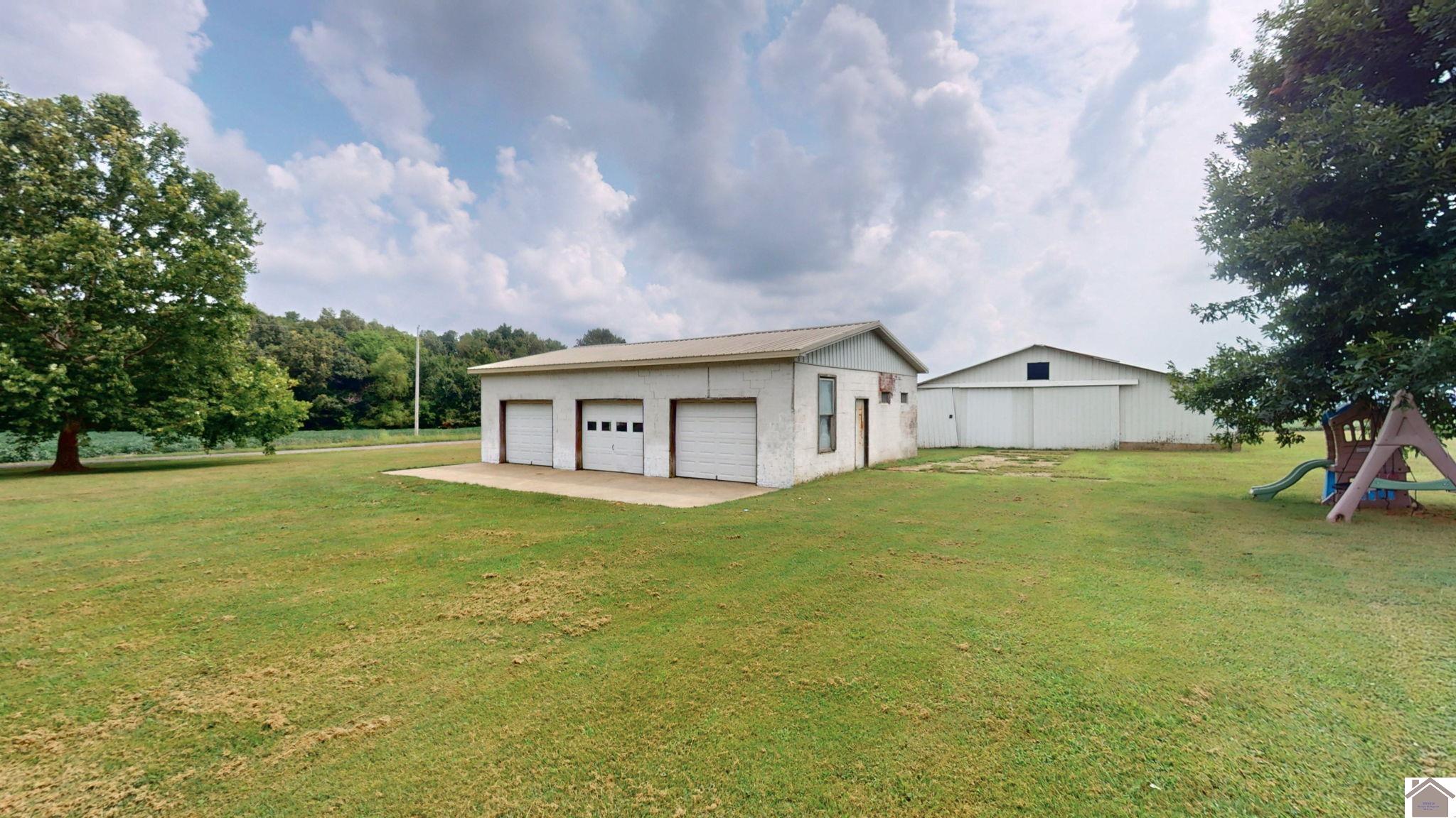3028 Rayburn Rd