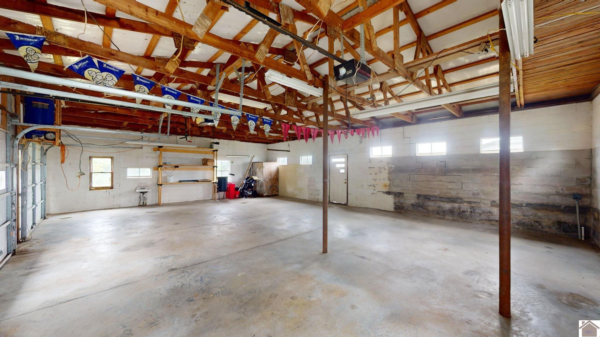 3028 Rayburn Rd