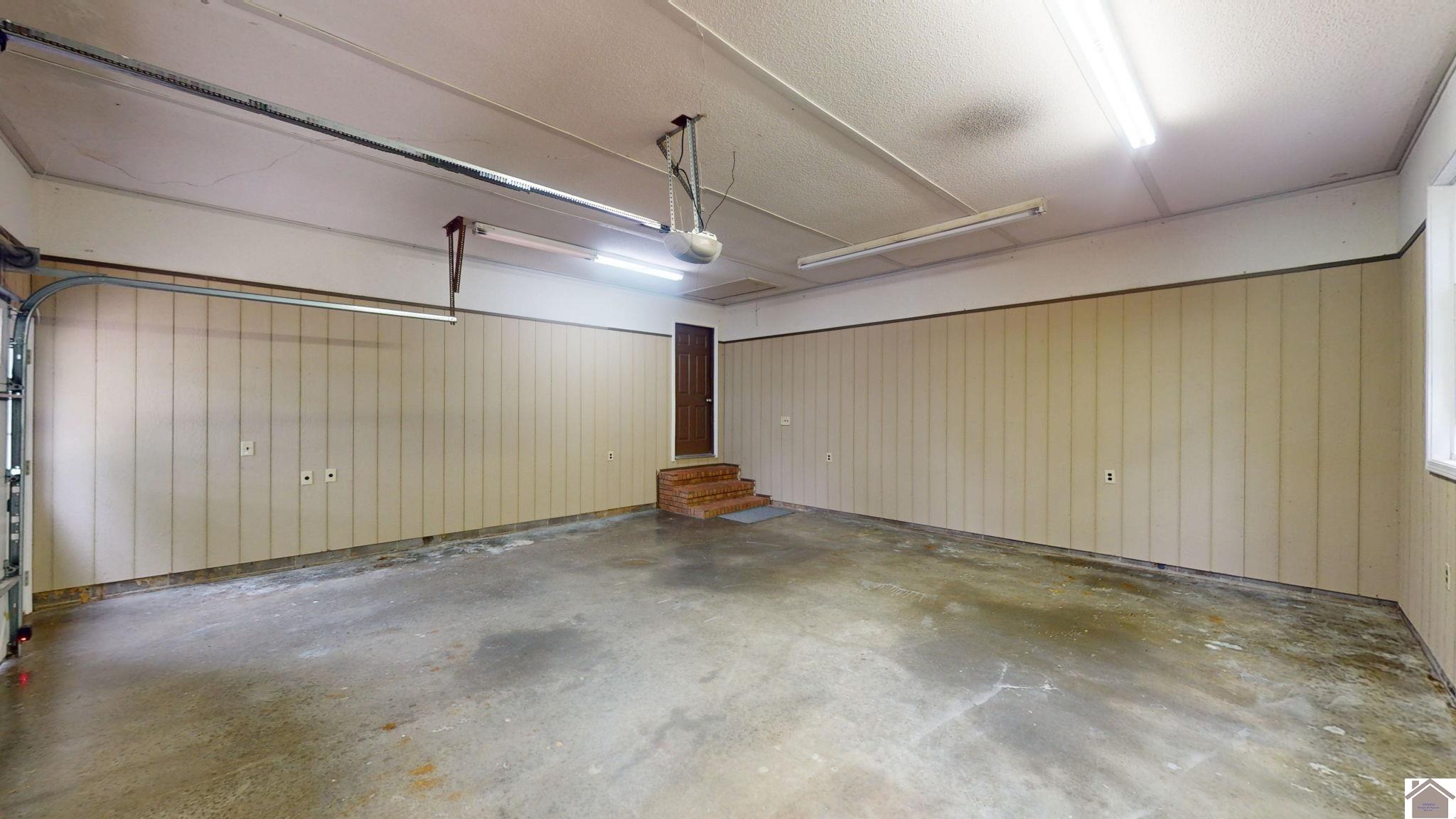 3028 Rayburn Rd