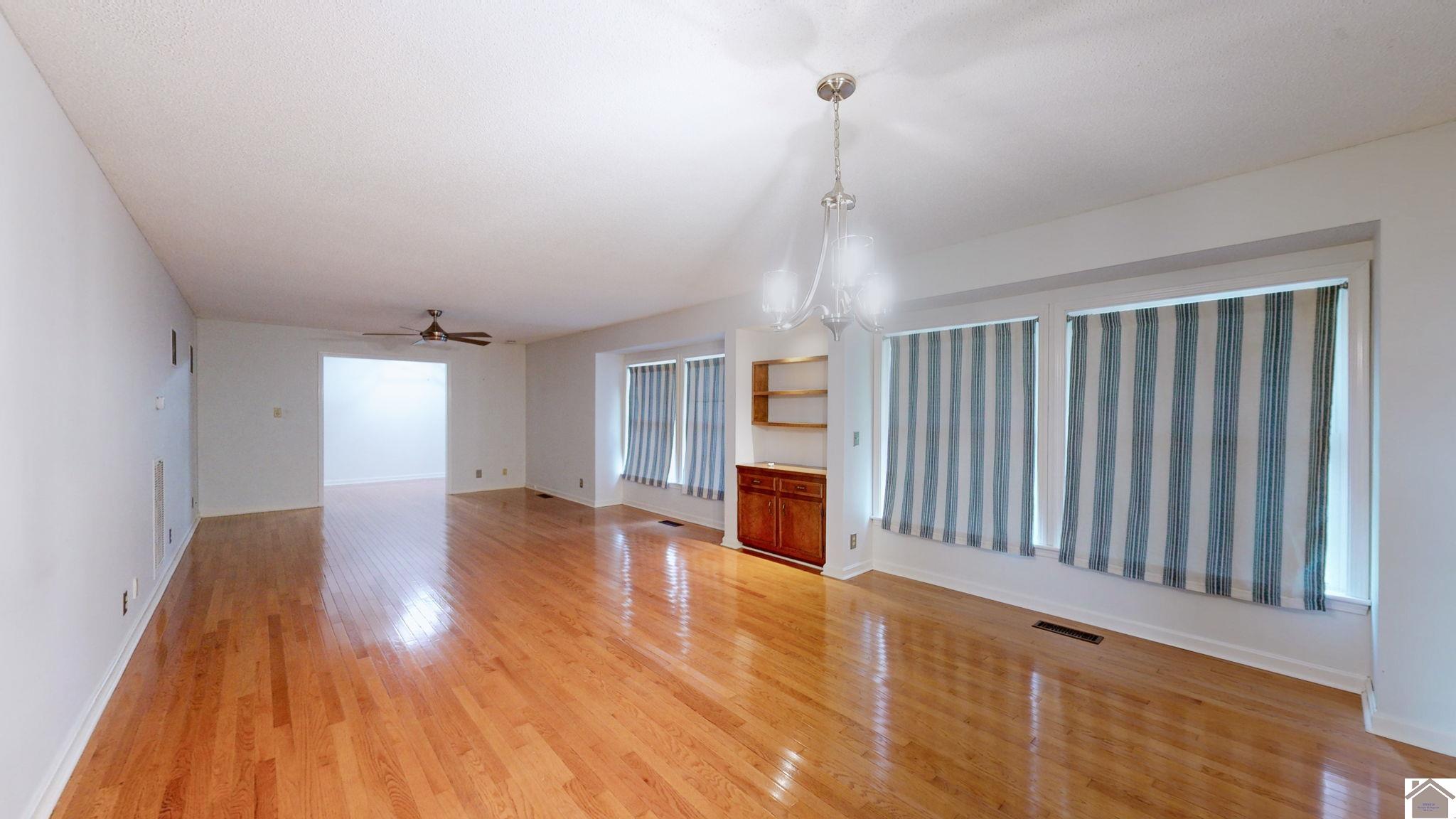 3028 Rayburn Rd