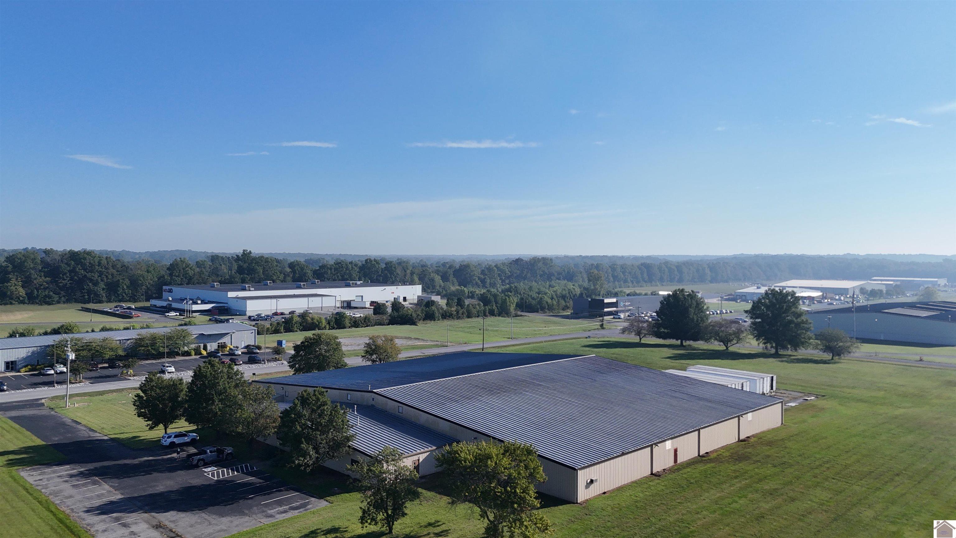 3332 US HWY 641
