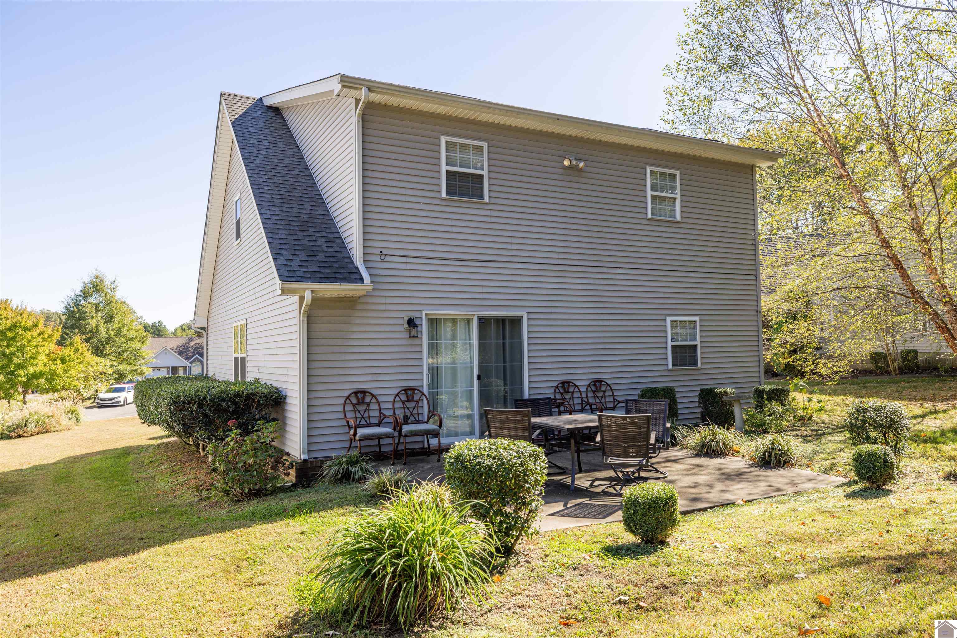 903 Stonebrook