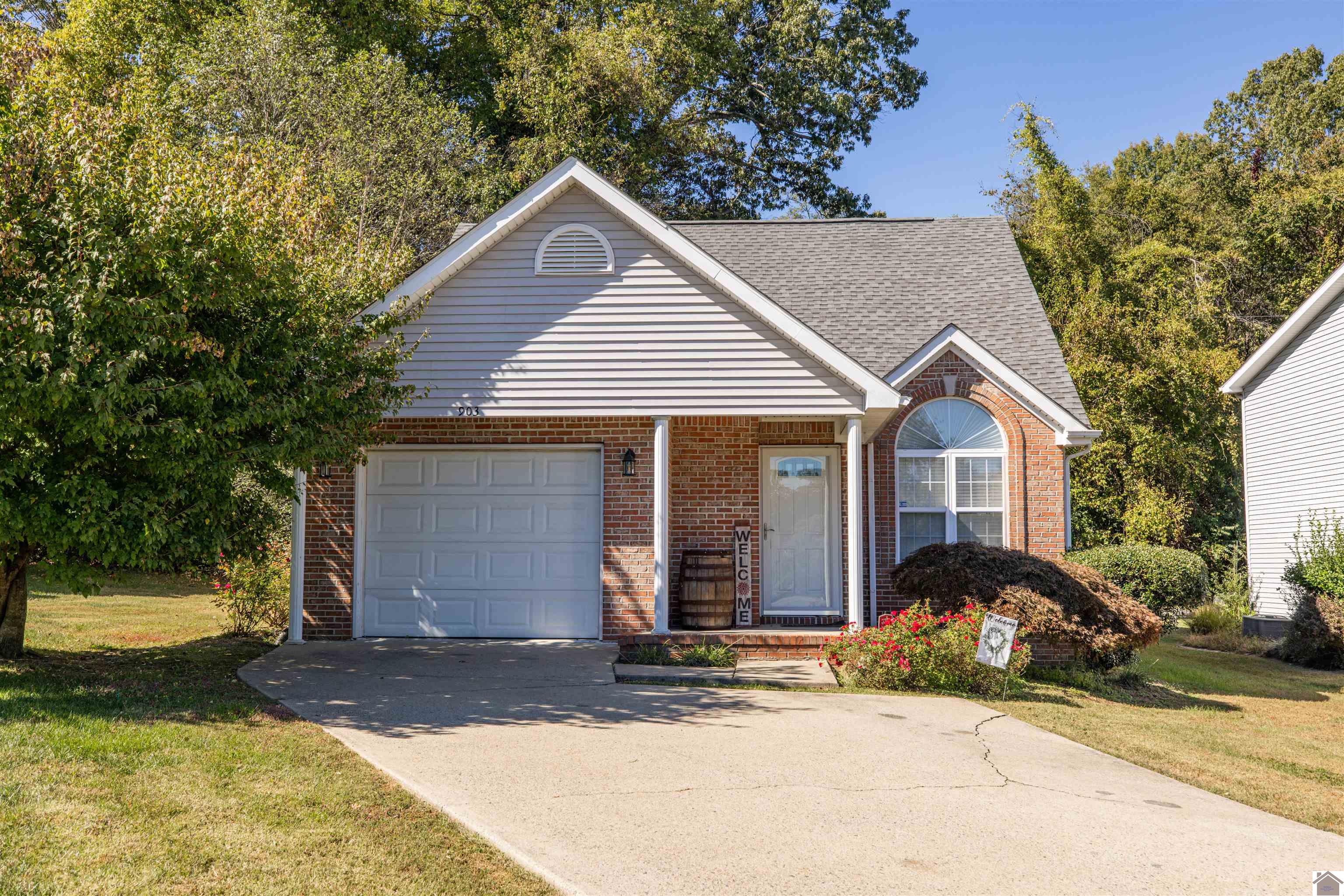903 Stonebrook