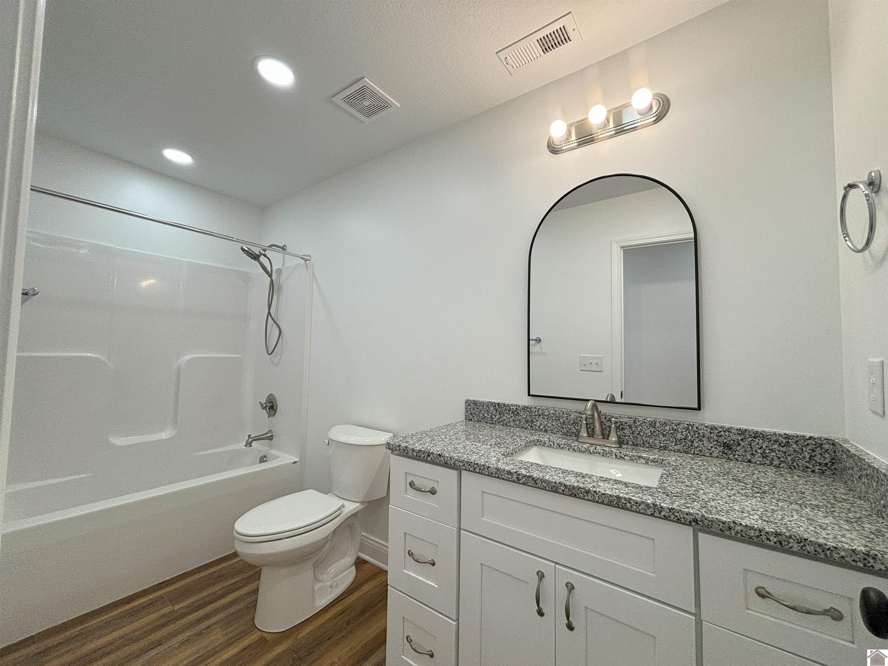 275 Clover Crescent