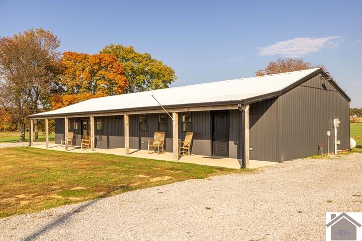 880 & 858 Galloway Road