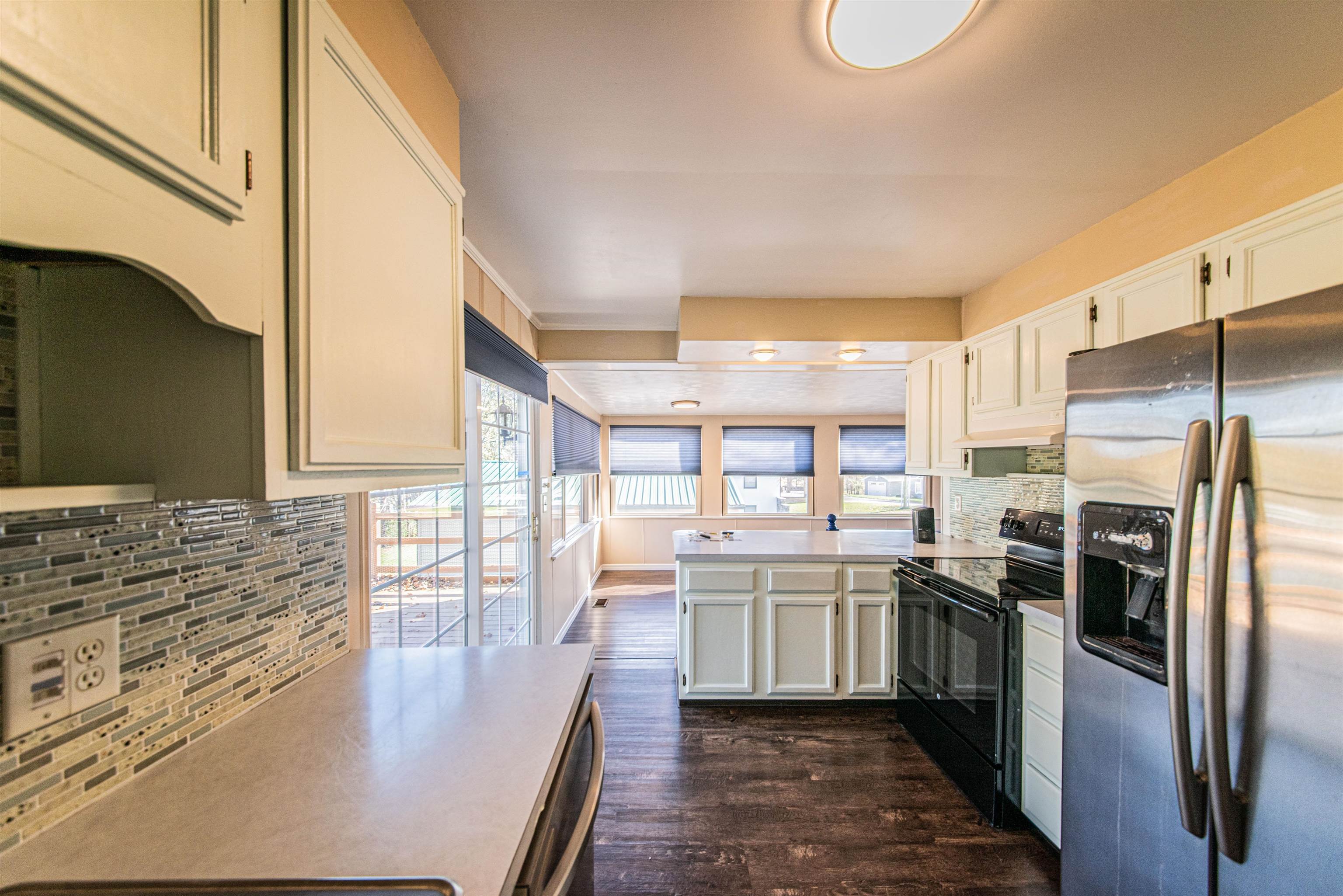 231 Captain Ln