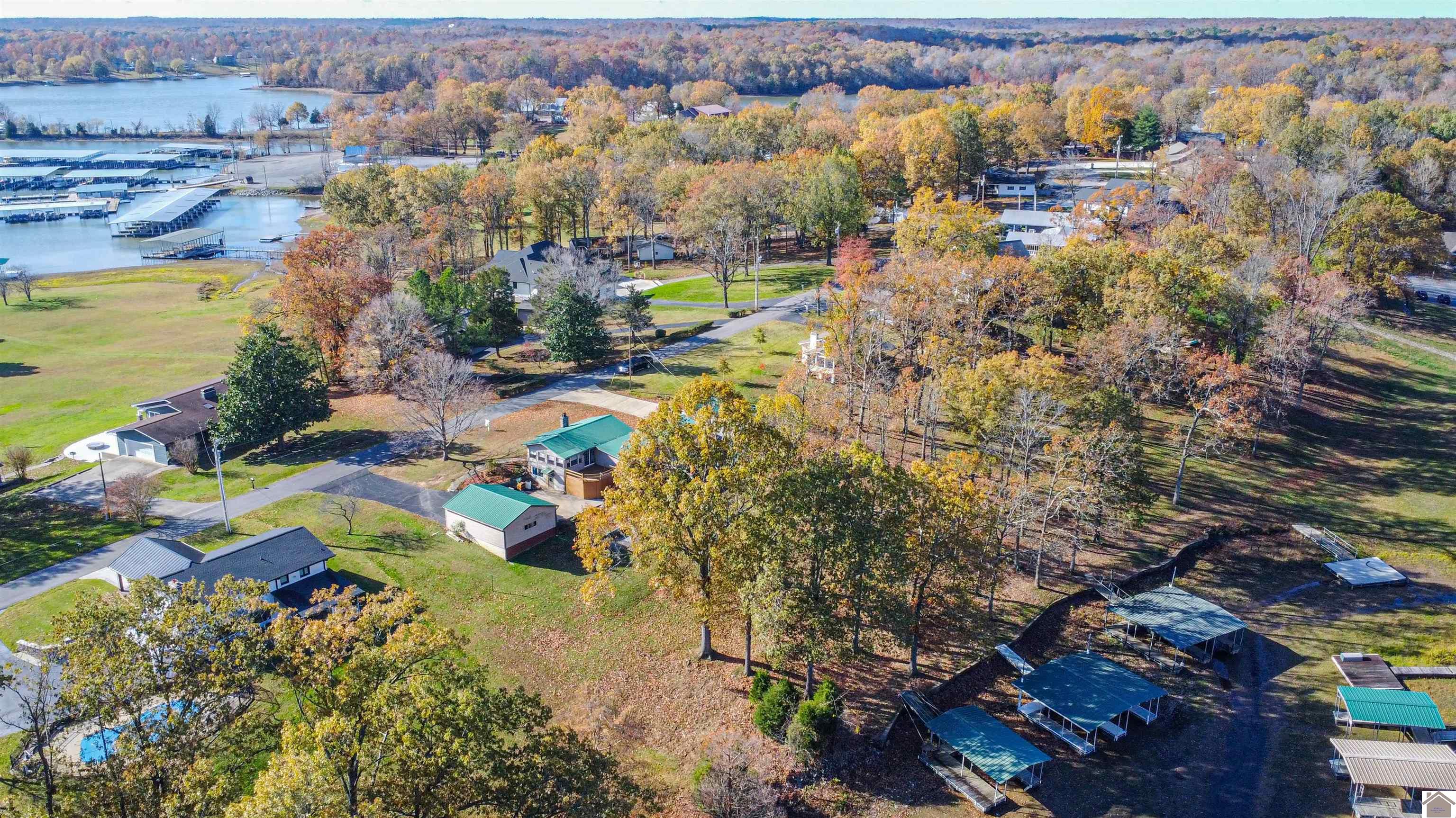 231 Captain Ln
