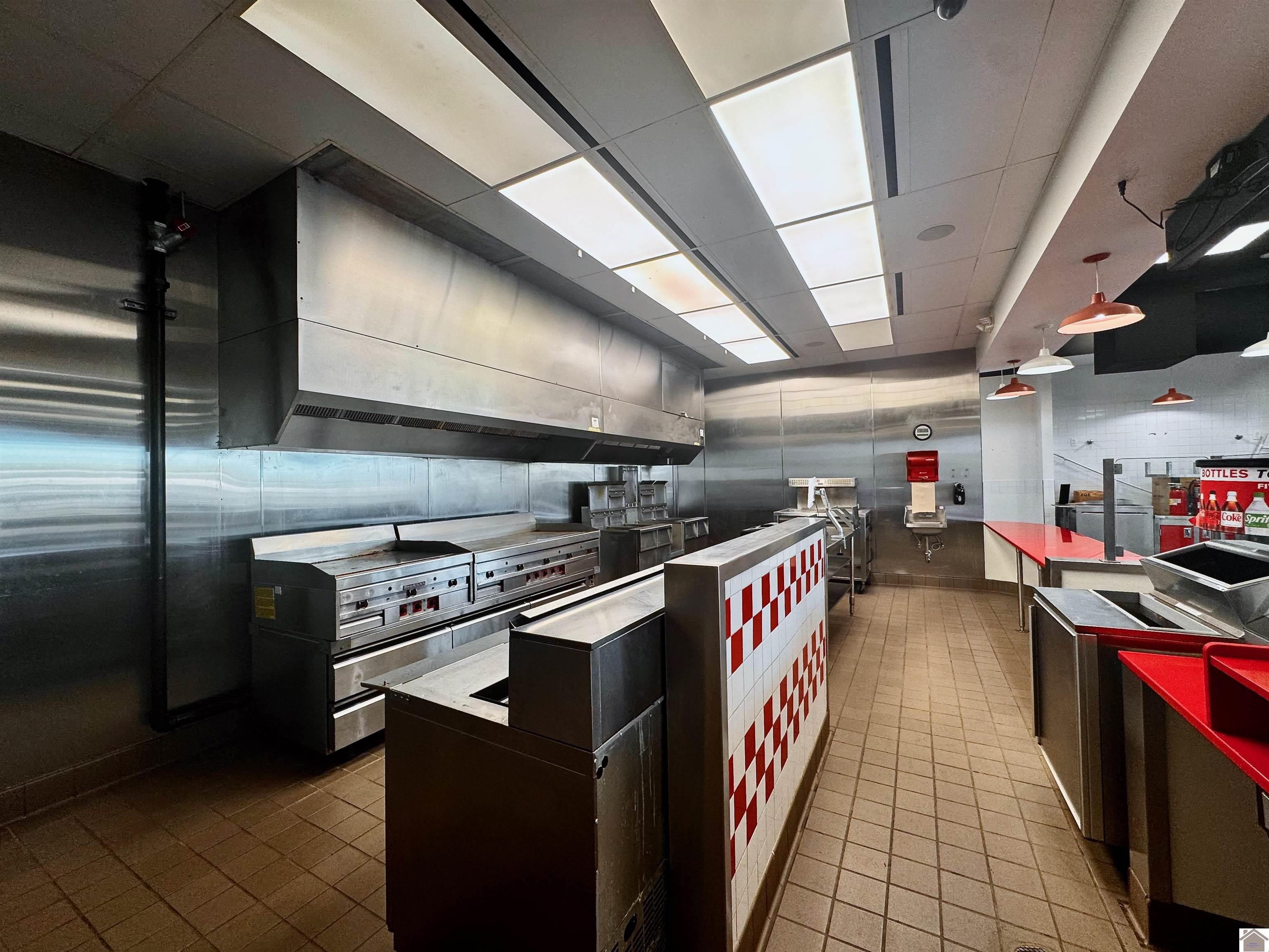 5015 Hinkleville Road Unit: Suite 3