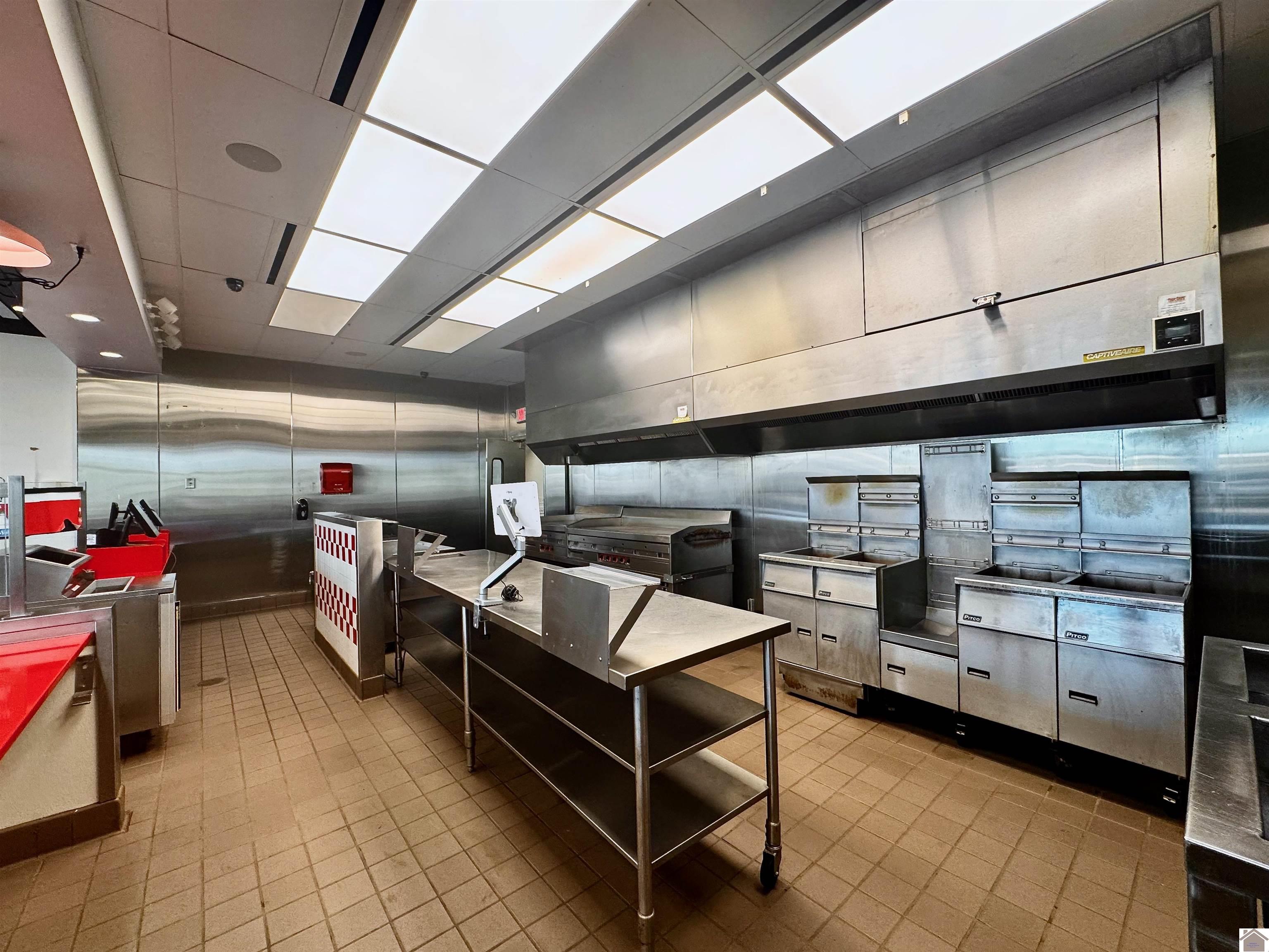 5015 Hinkleville Road Unit: Suite 3
