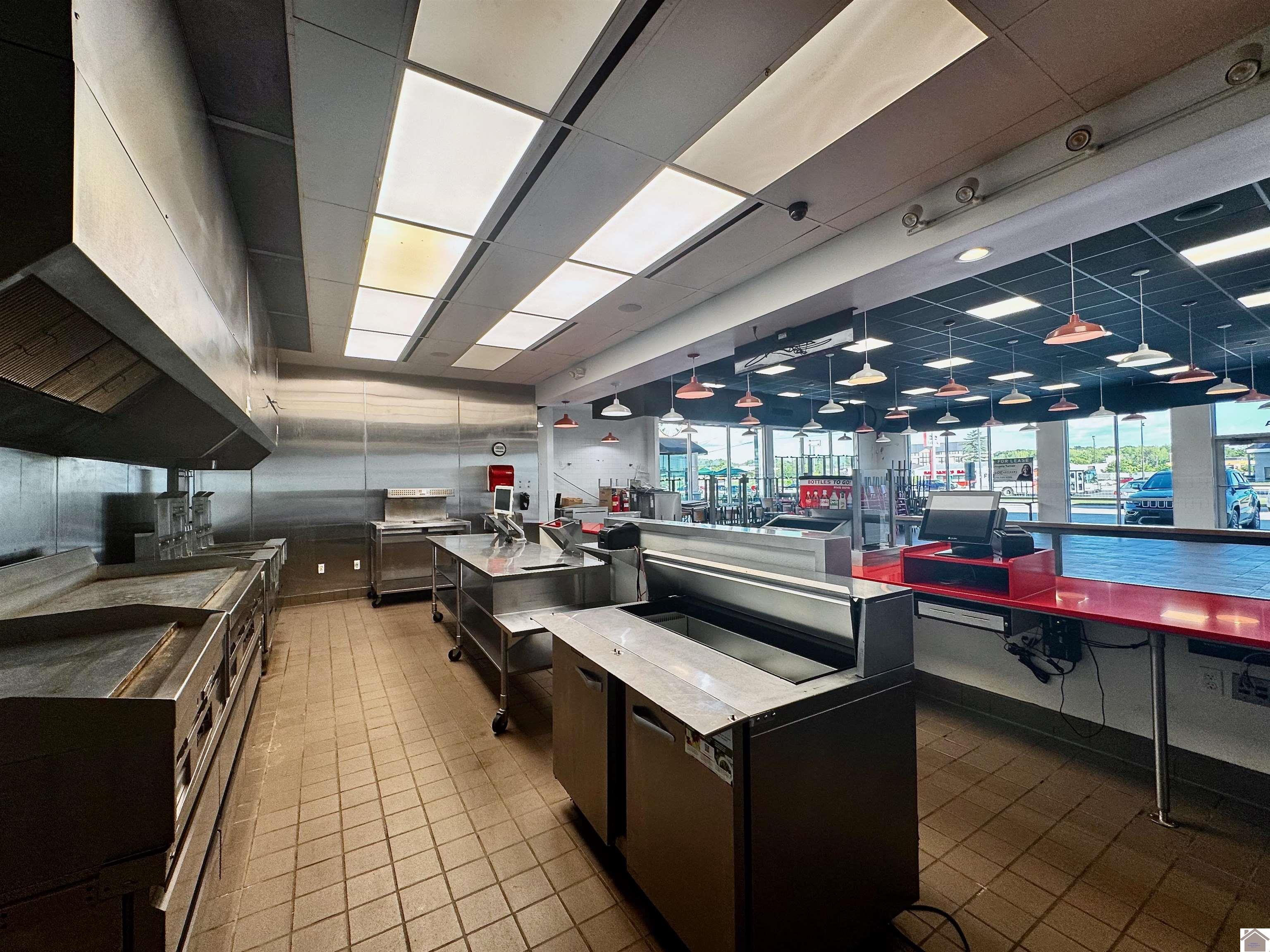 5015 Hinkleville Road Unit: Suite 3