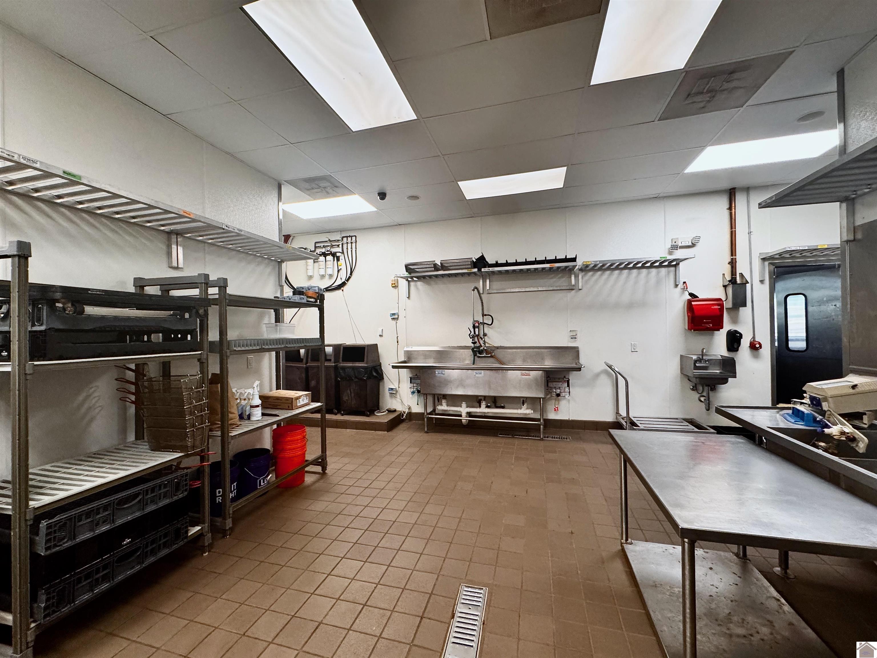 5015 Hinkleville Road Unit: Suite 3
