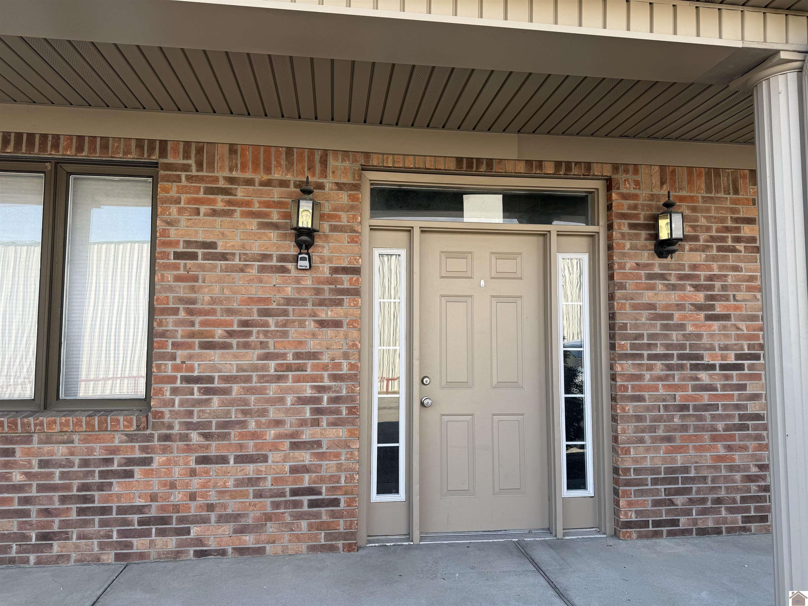 2920 Lone Oak Road Suite 2