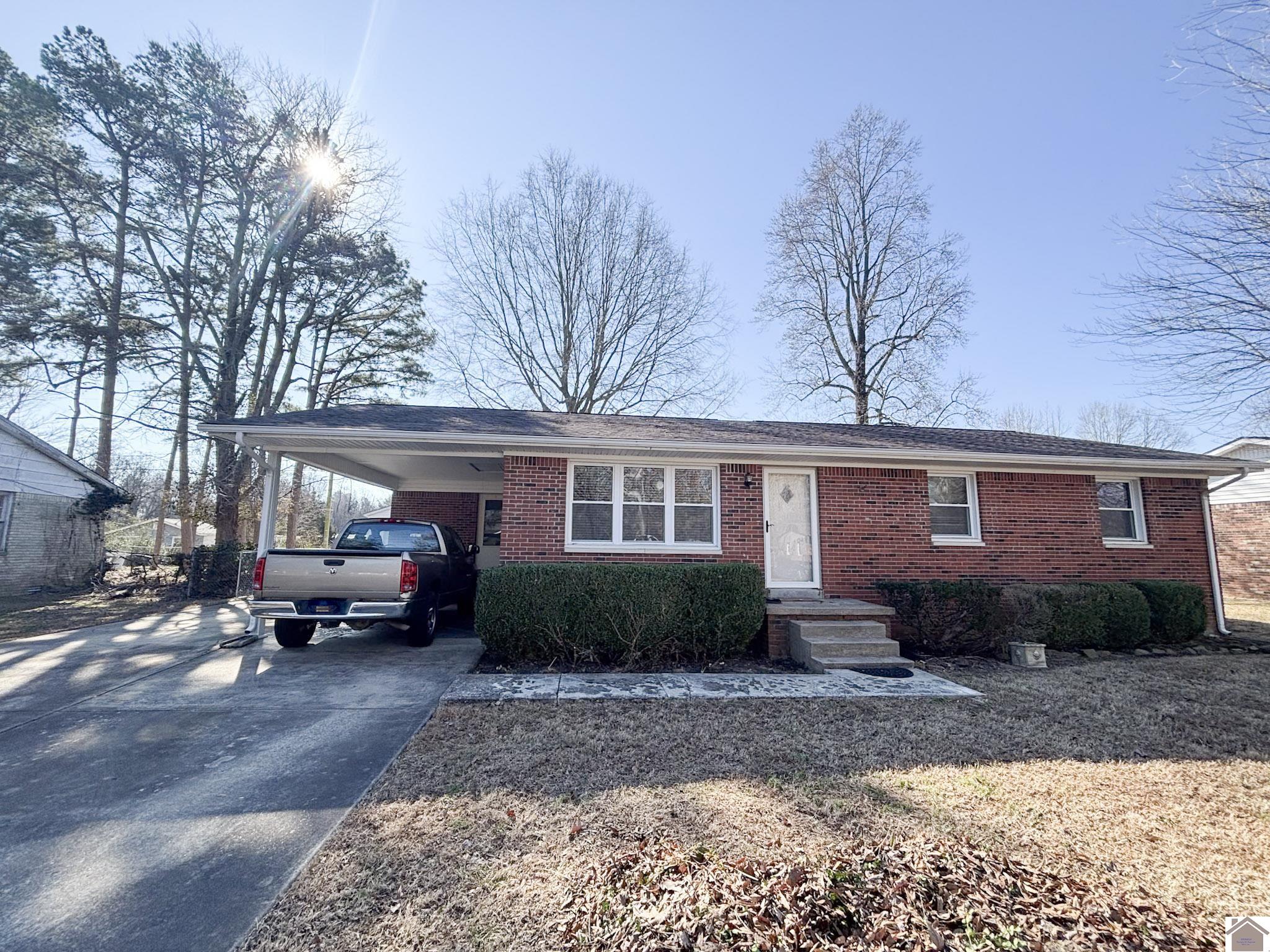 140 Myrna Dr