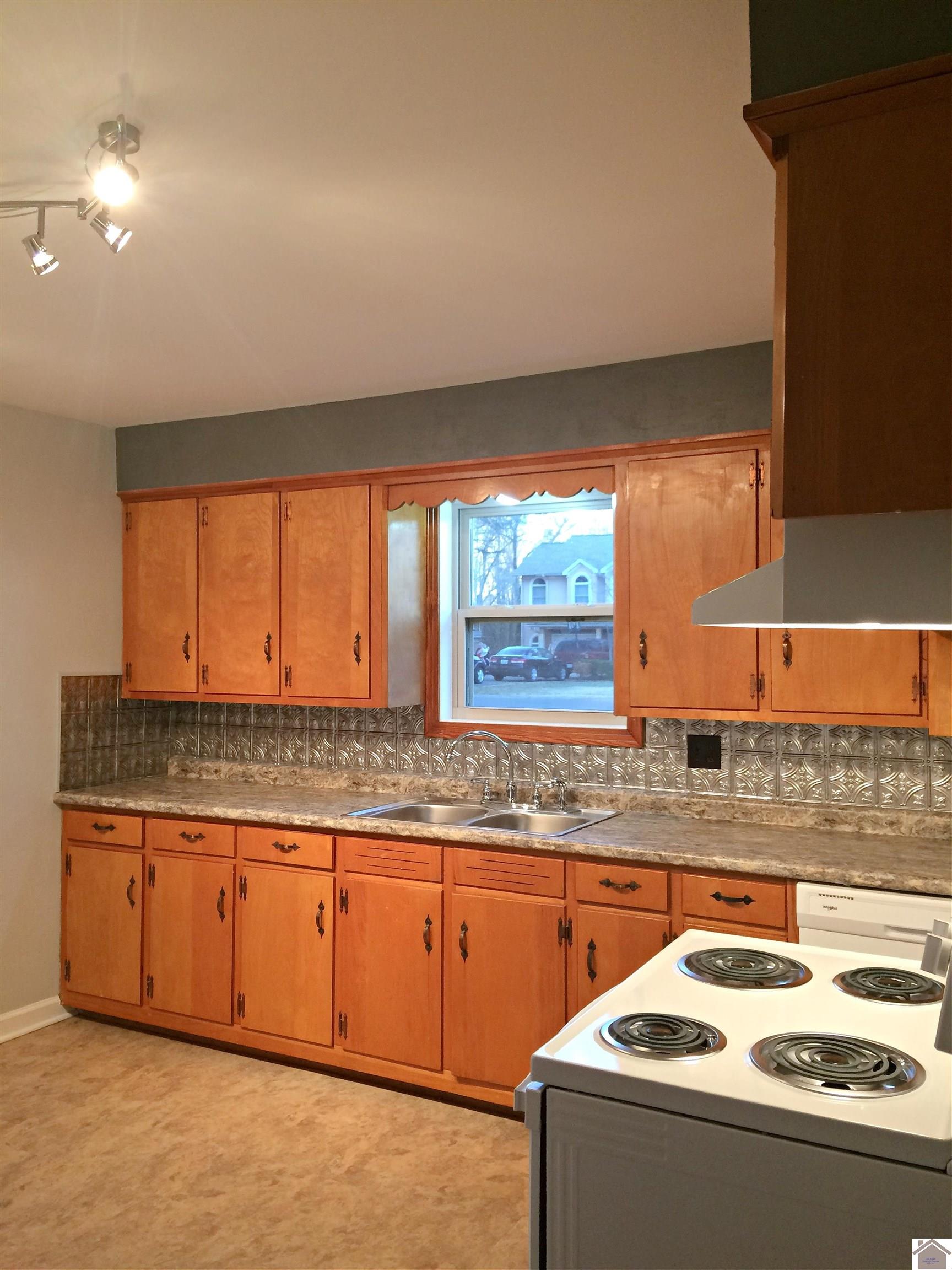 1215 Dogwood Drive