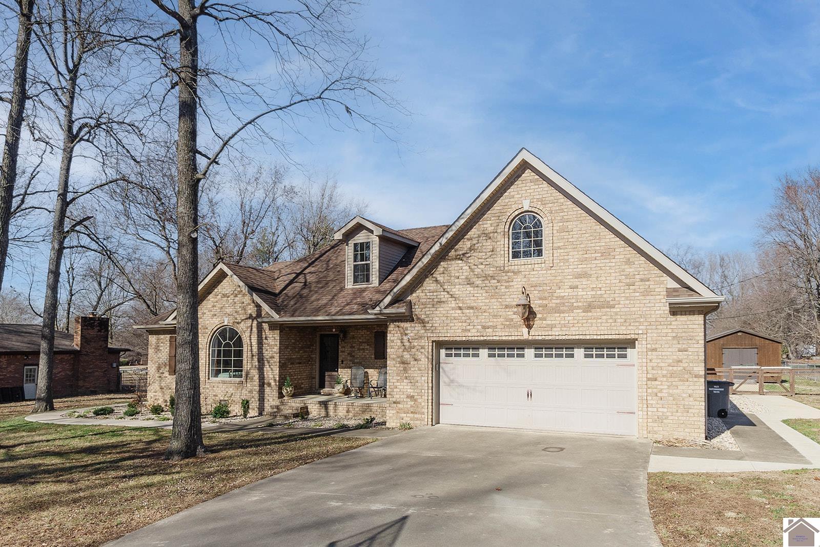 84 Wildwood Dr