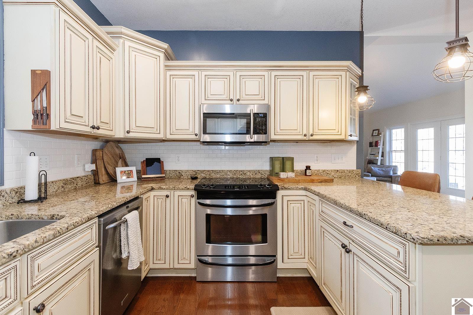 84 Wildwood Dr