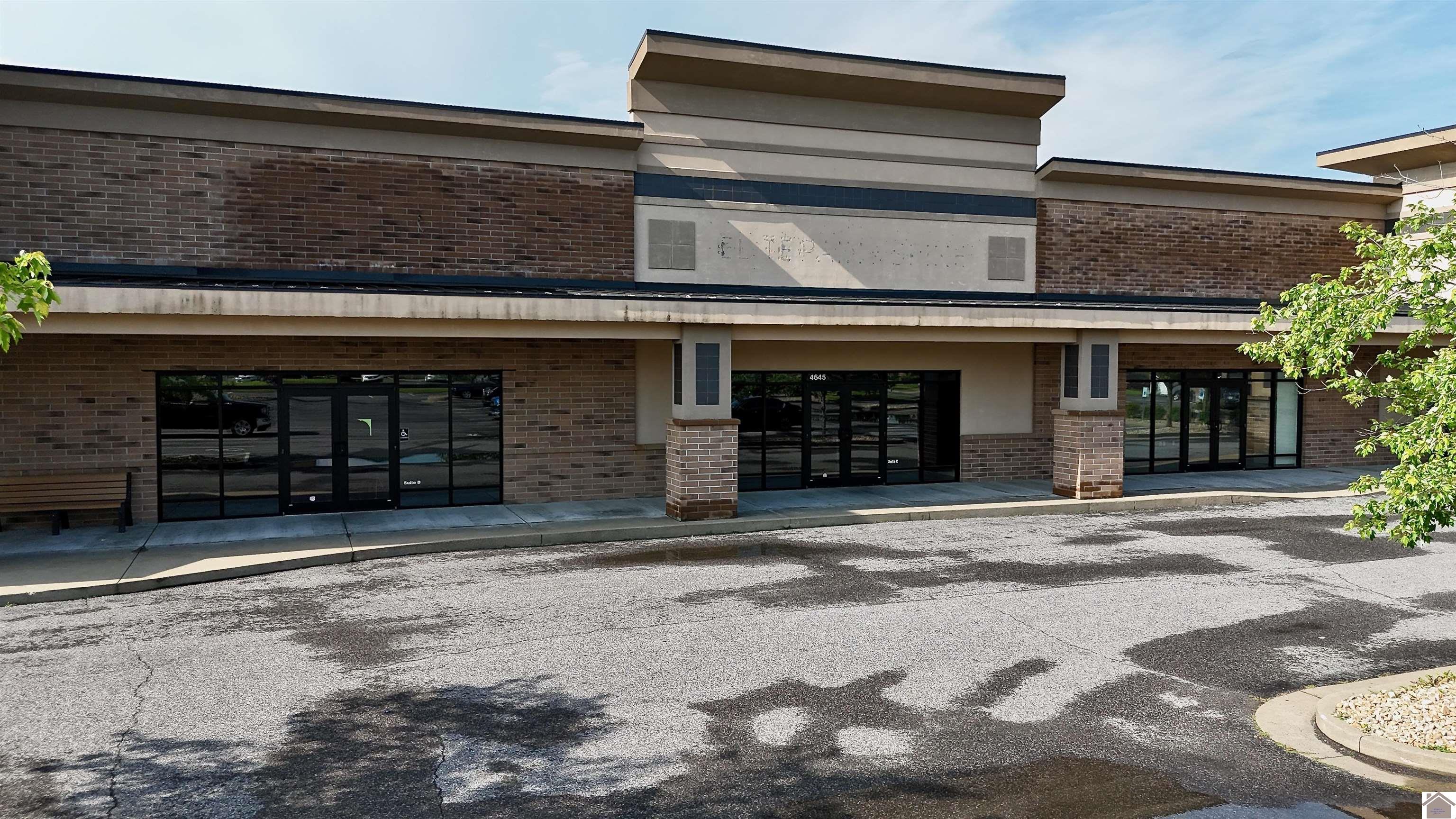 4645 Village Square Drive Unit: Suites B&C
