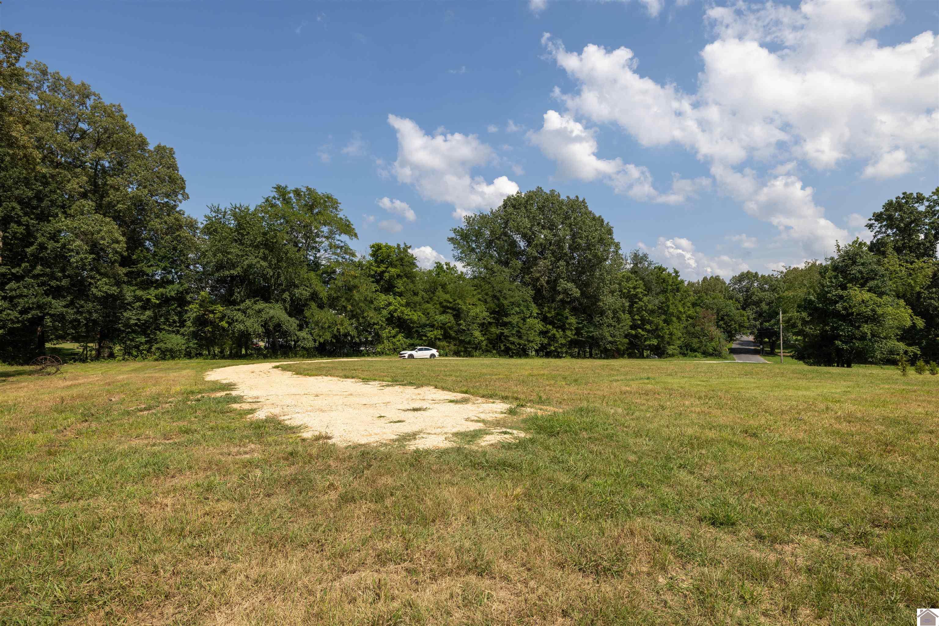 4645 Lovelaceville Road