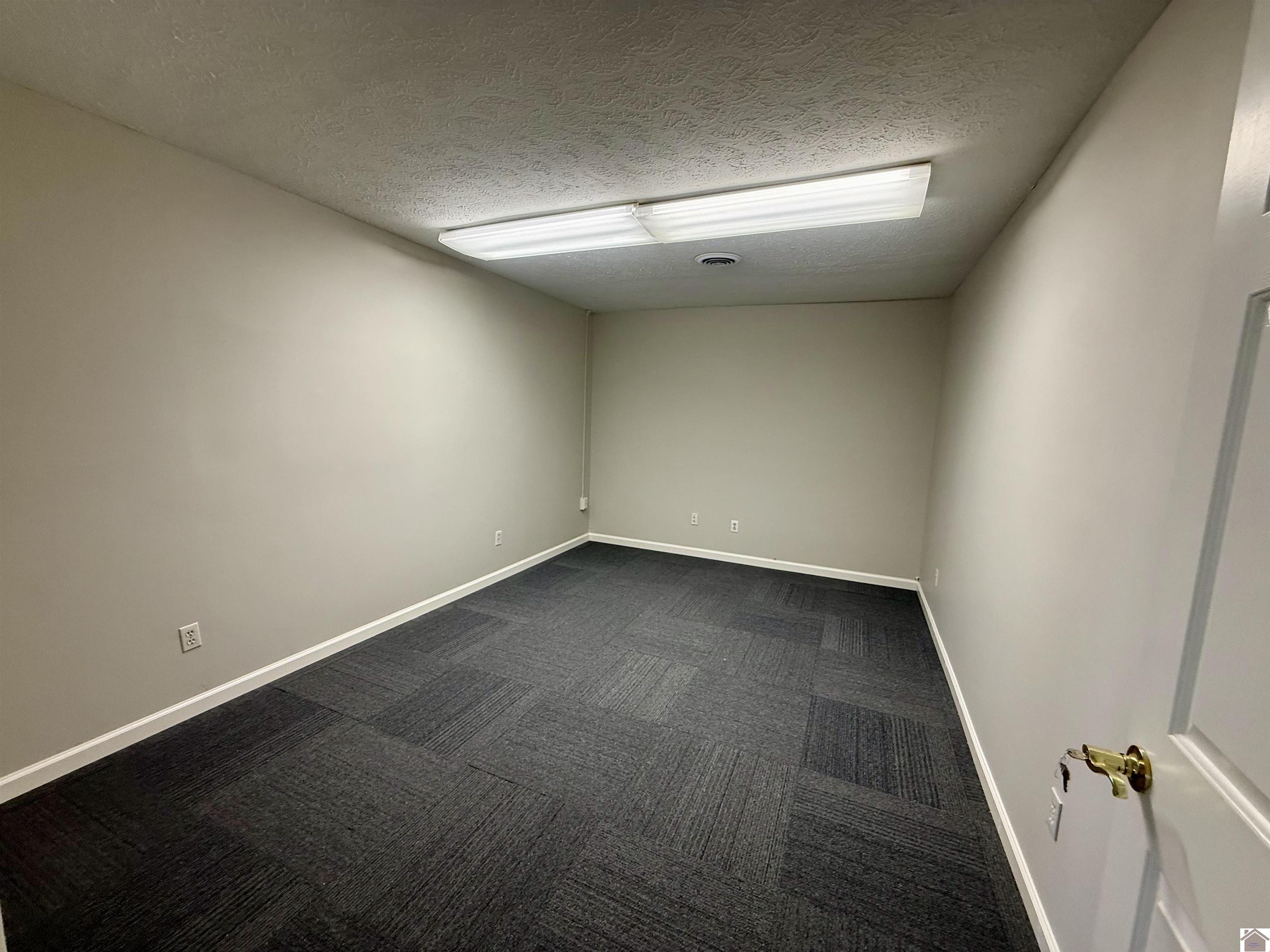 627 N 4th Street