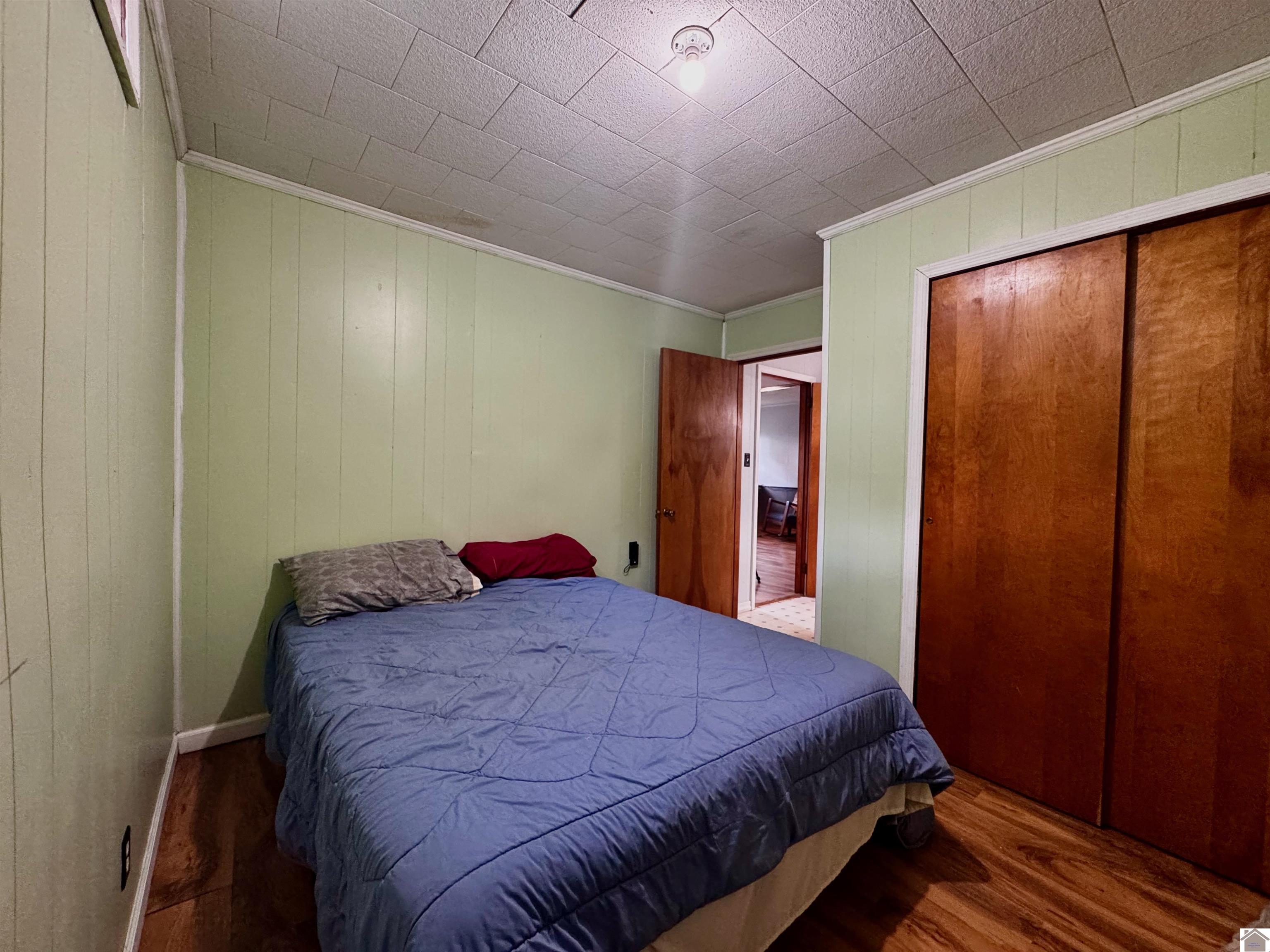 1037 Stringtown Rd Unit: 1033 Stringtown Rd