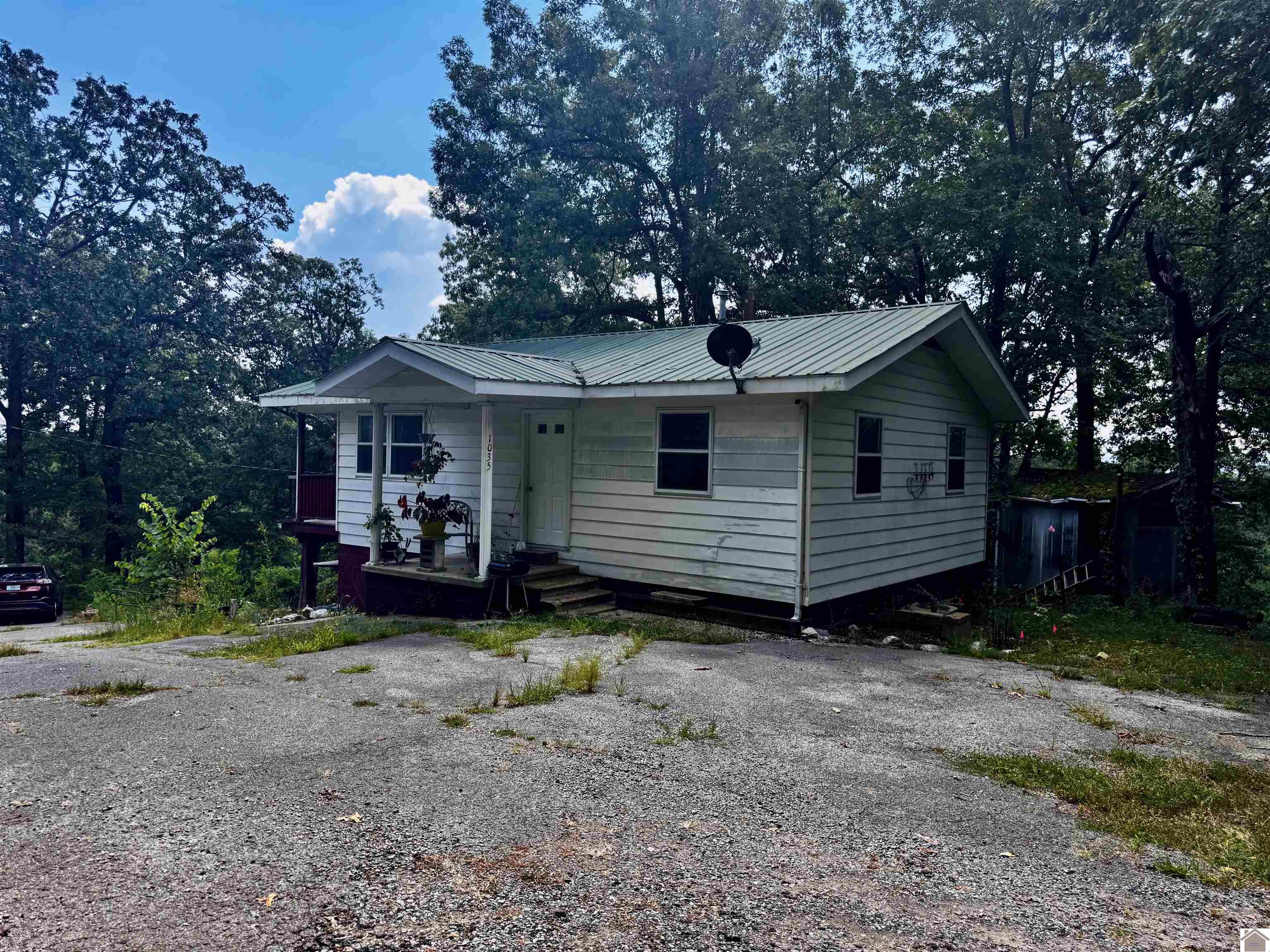 1037 Stringtown Rd Unit: 1033 Stringtown Rd