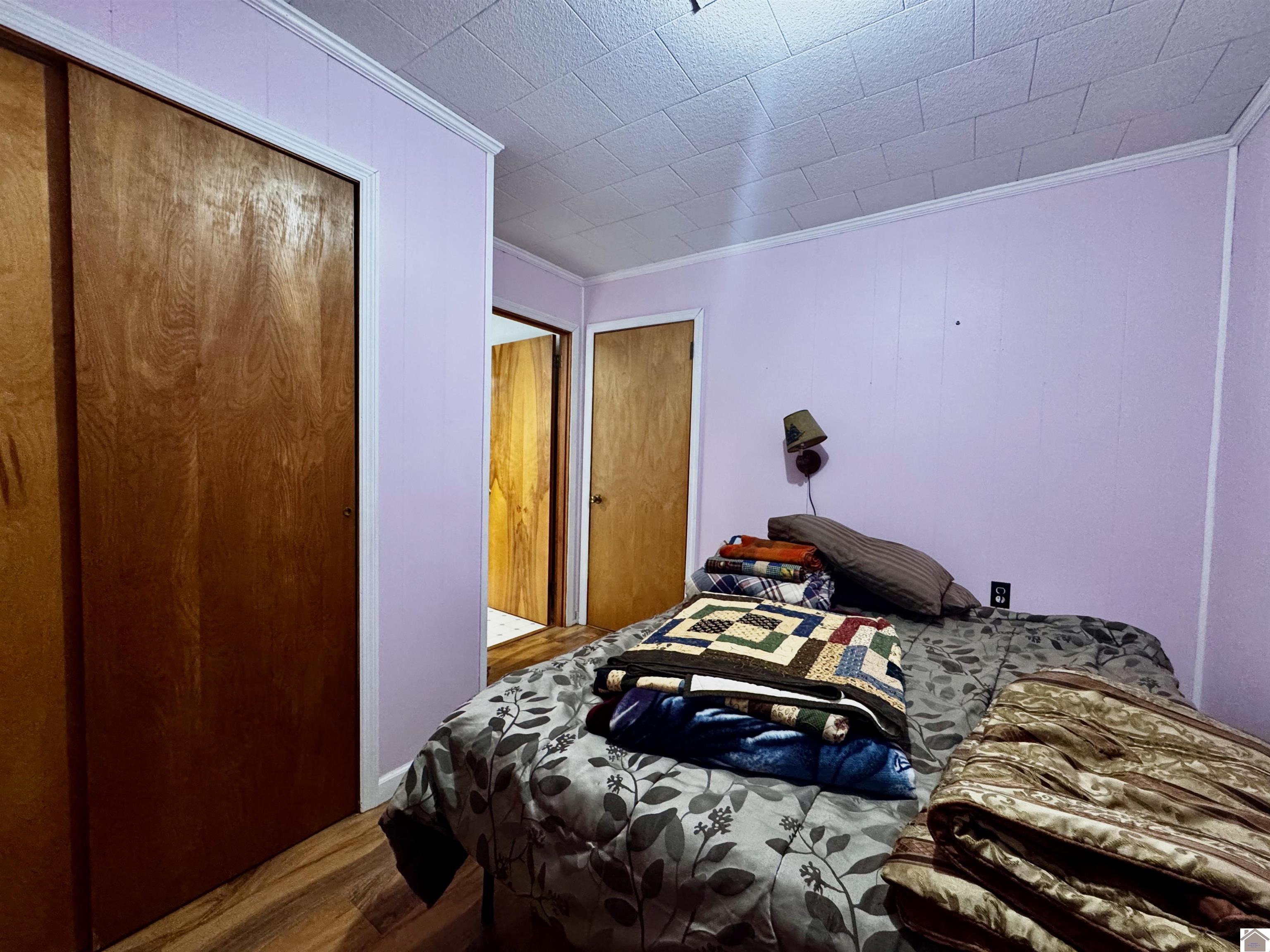 1037 Stringtown Rd Unit: 1033 Stringtown Rd