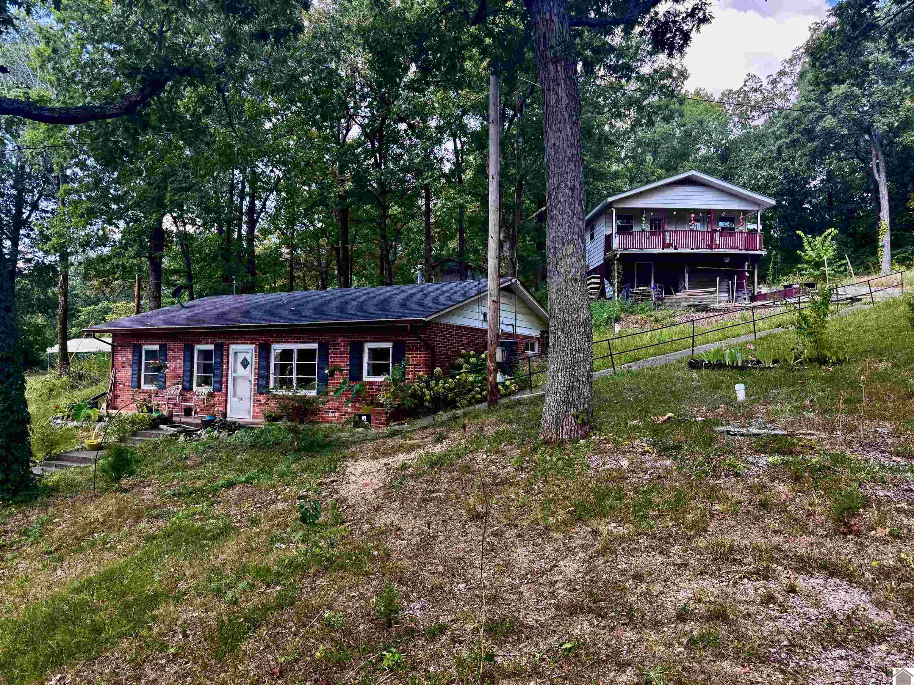 1037 Stringtown Rd Unit: 1033 Stringtown Rd