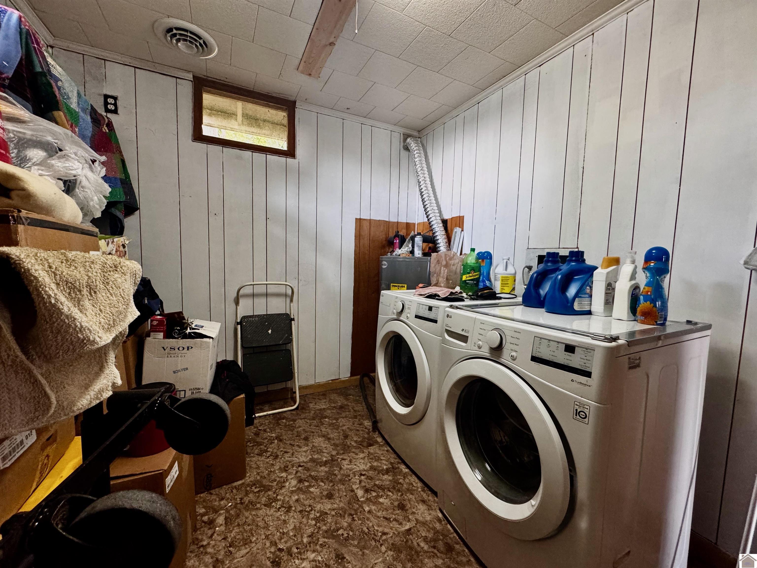 1037 Stringtown Rd Unit: 1033 Stringtown Rd