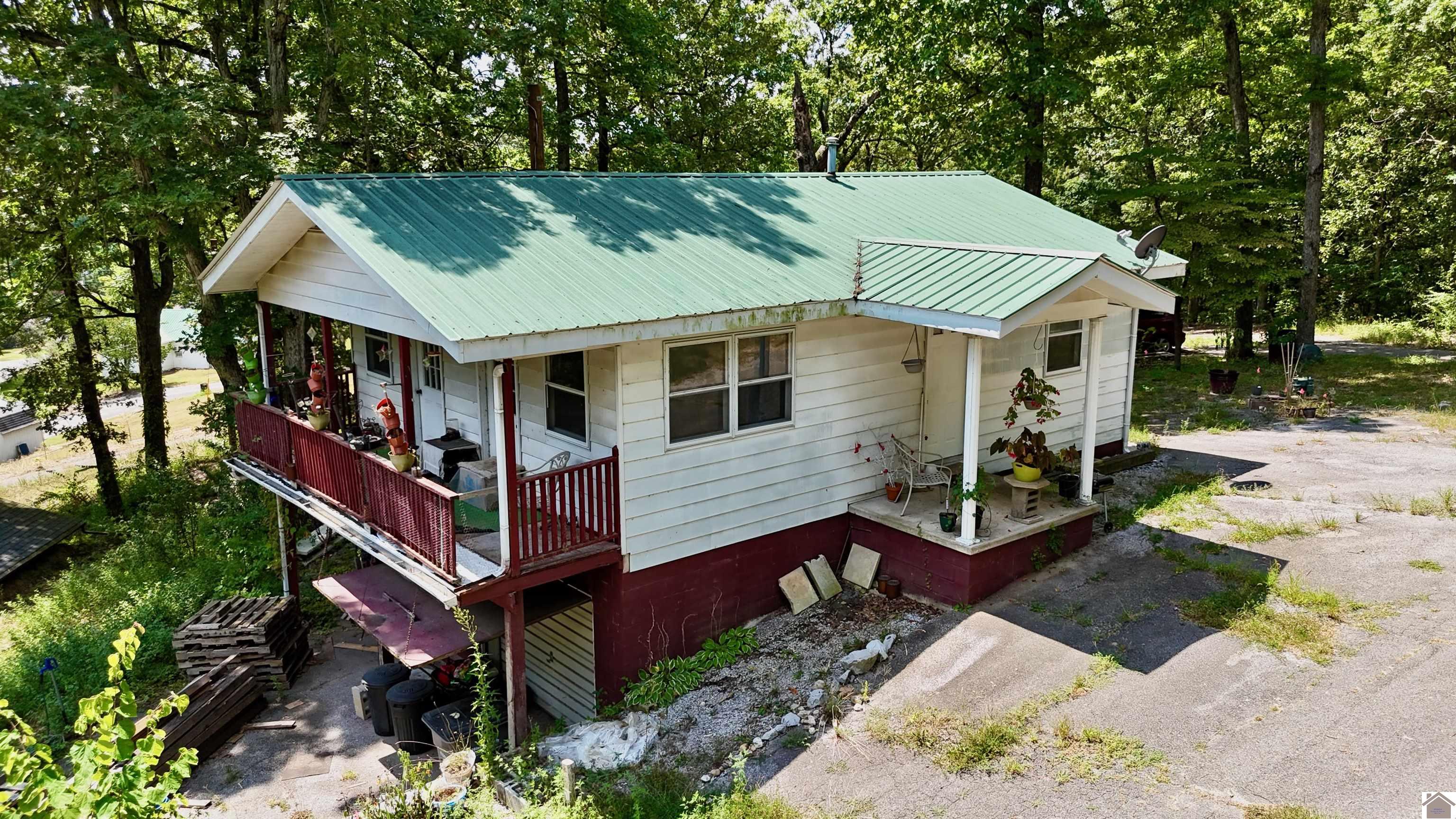 1037 Stringtown Rd Unit: 1033 Stringtown Rd