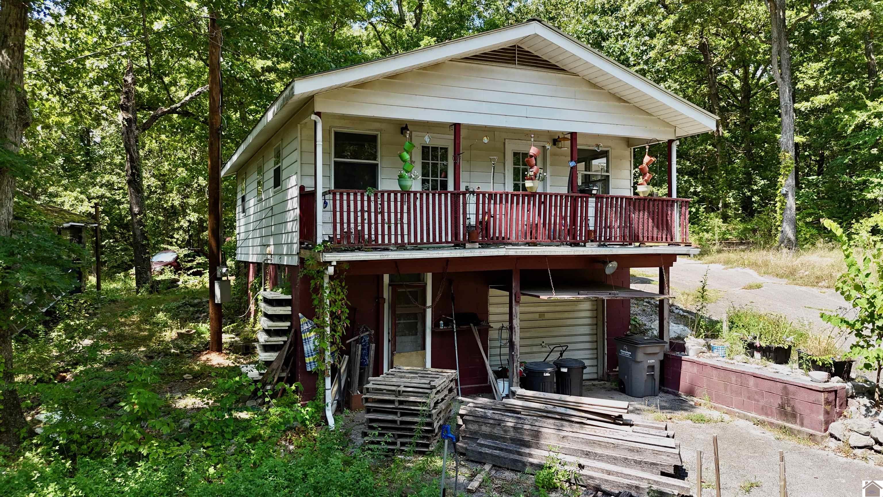 1037 Stringtown Rd Unit: 1033 Stringtown Rd