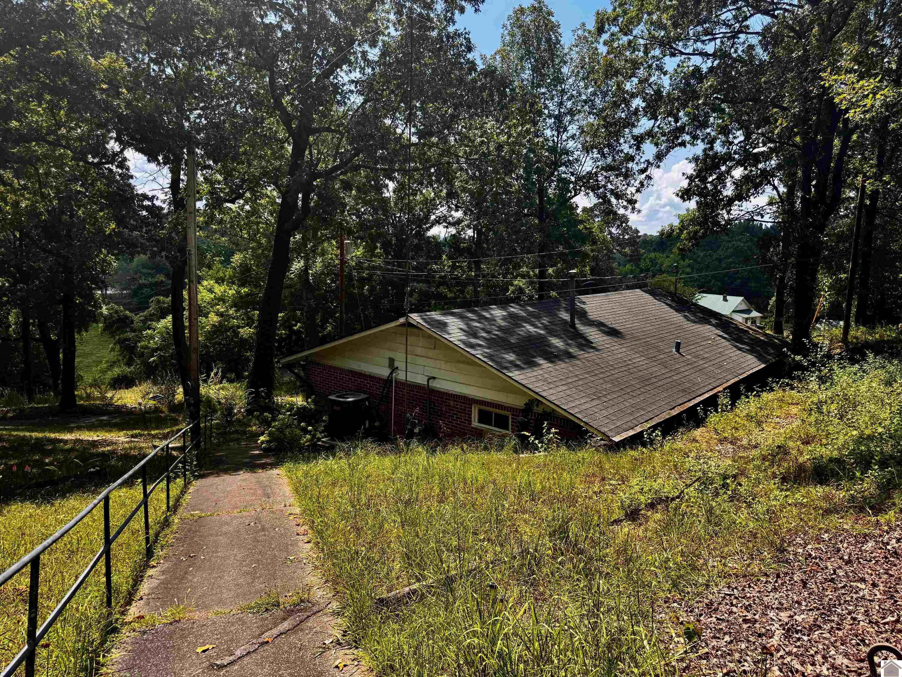 1037 Stringtown Rd Unit: 1033 Stringtown Rd