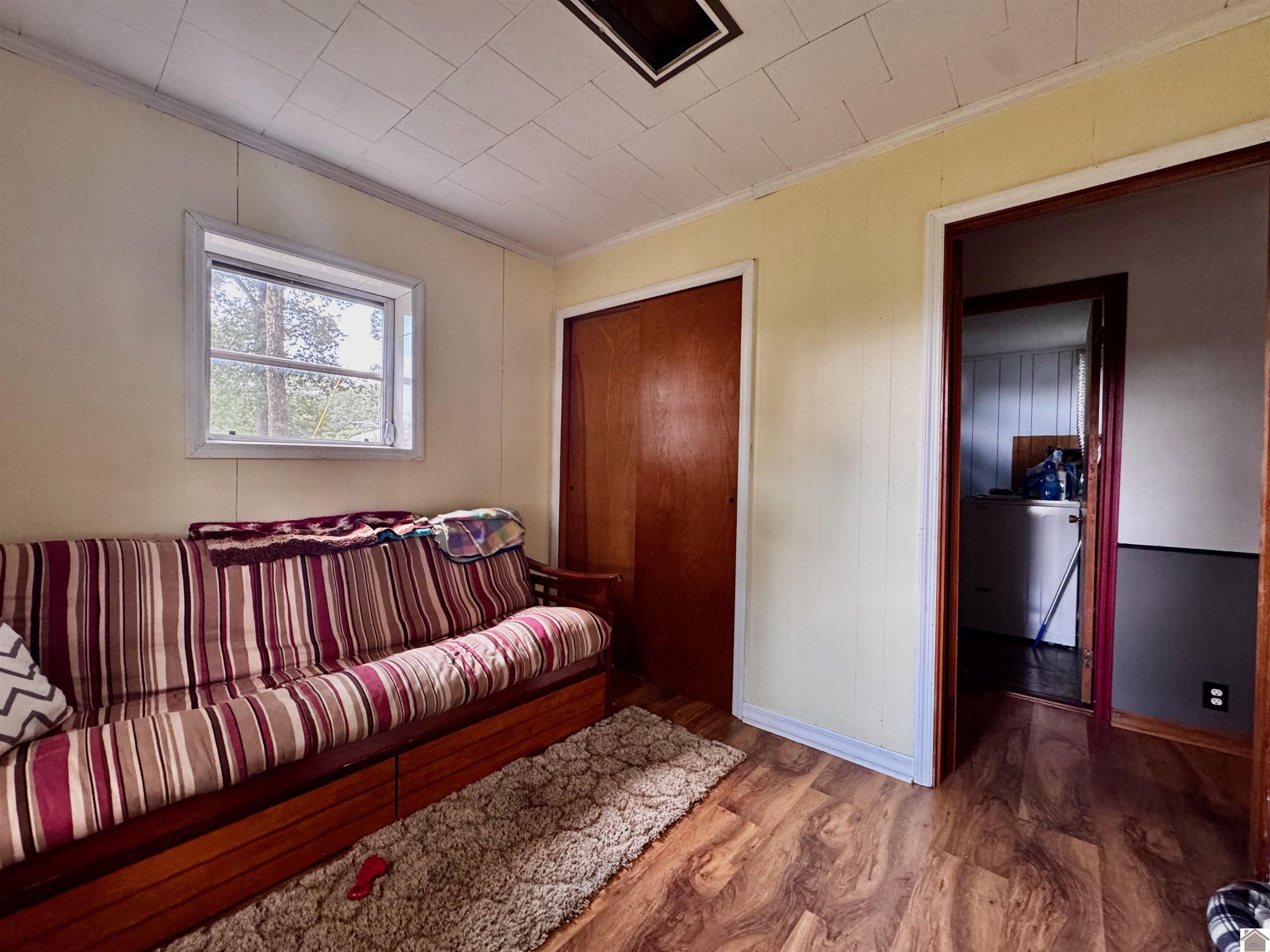 1037 Stringtown Rd Unit: 1033 Stringtown Rd