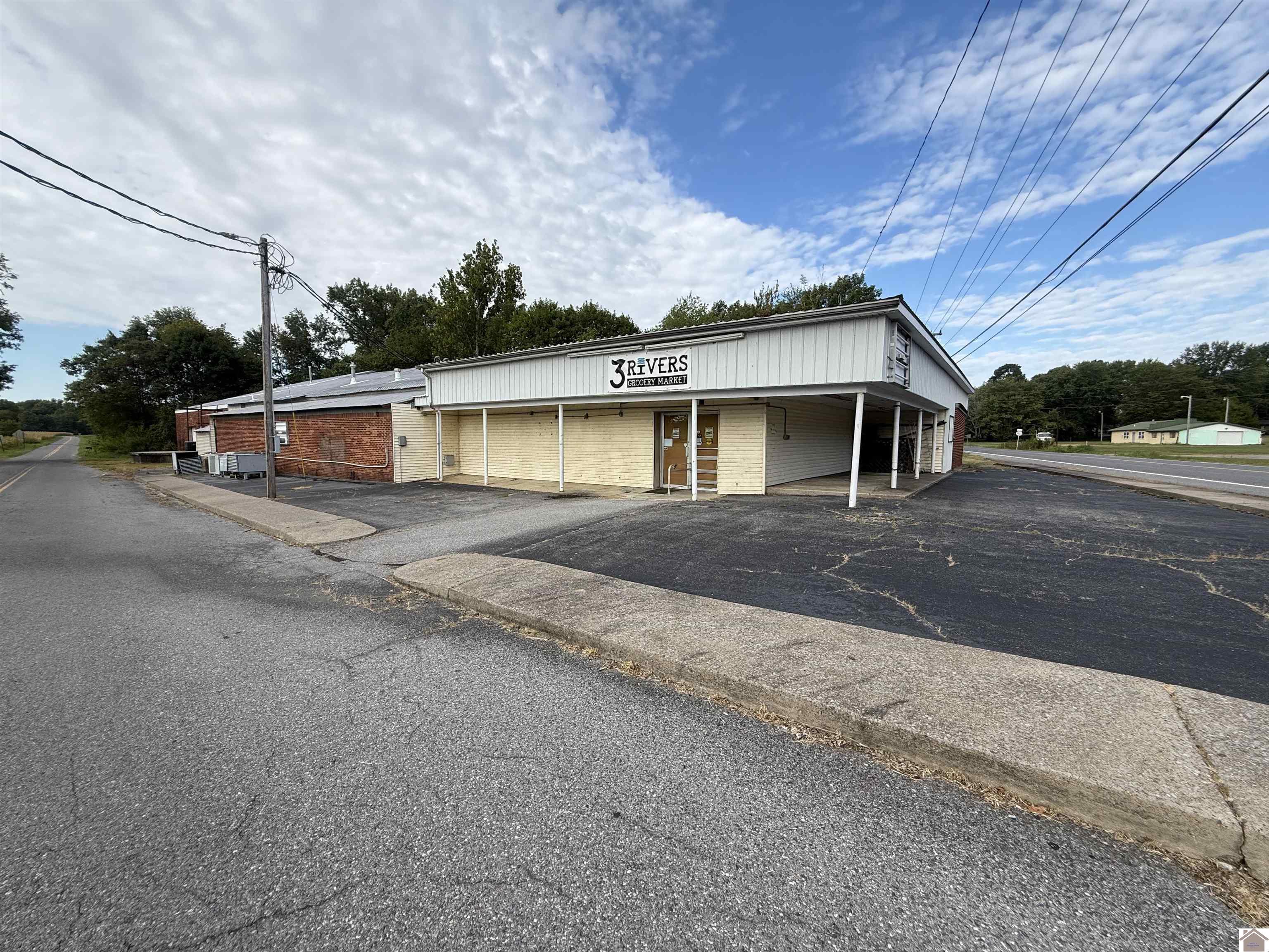 9400 Old Highway 60 West