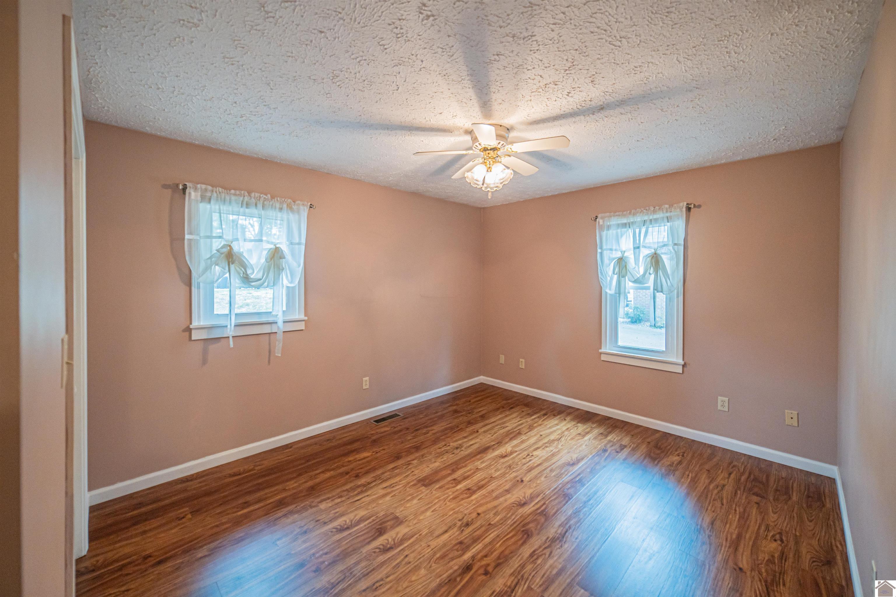 4435 Maywood