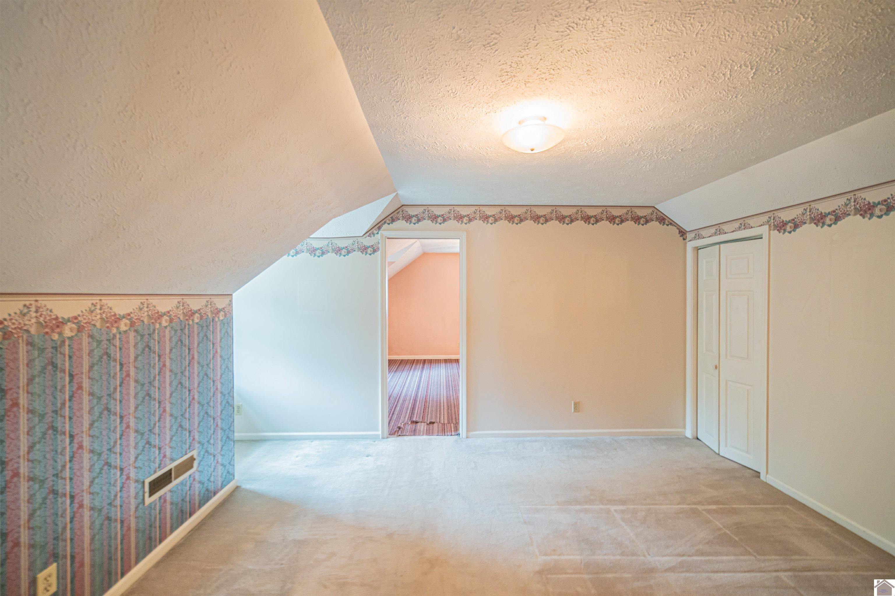 4435 Maywood