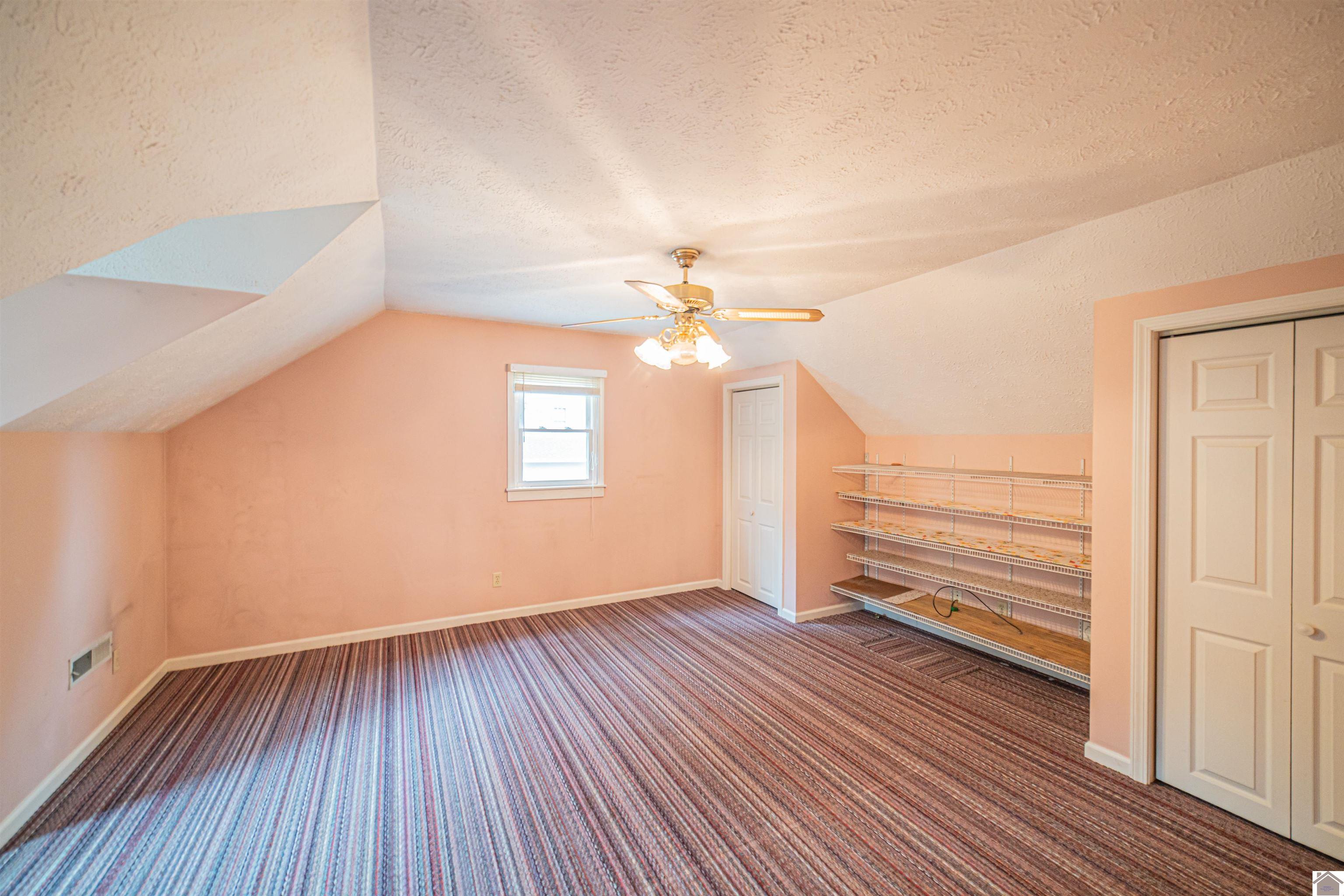 4435 Maywood