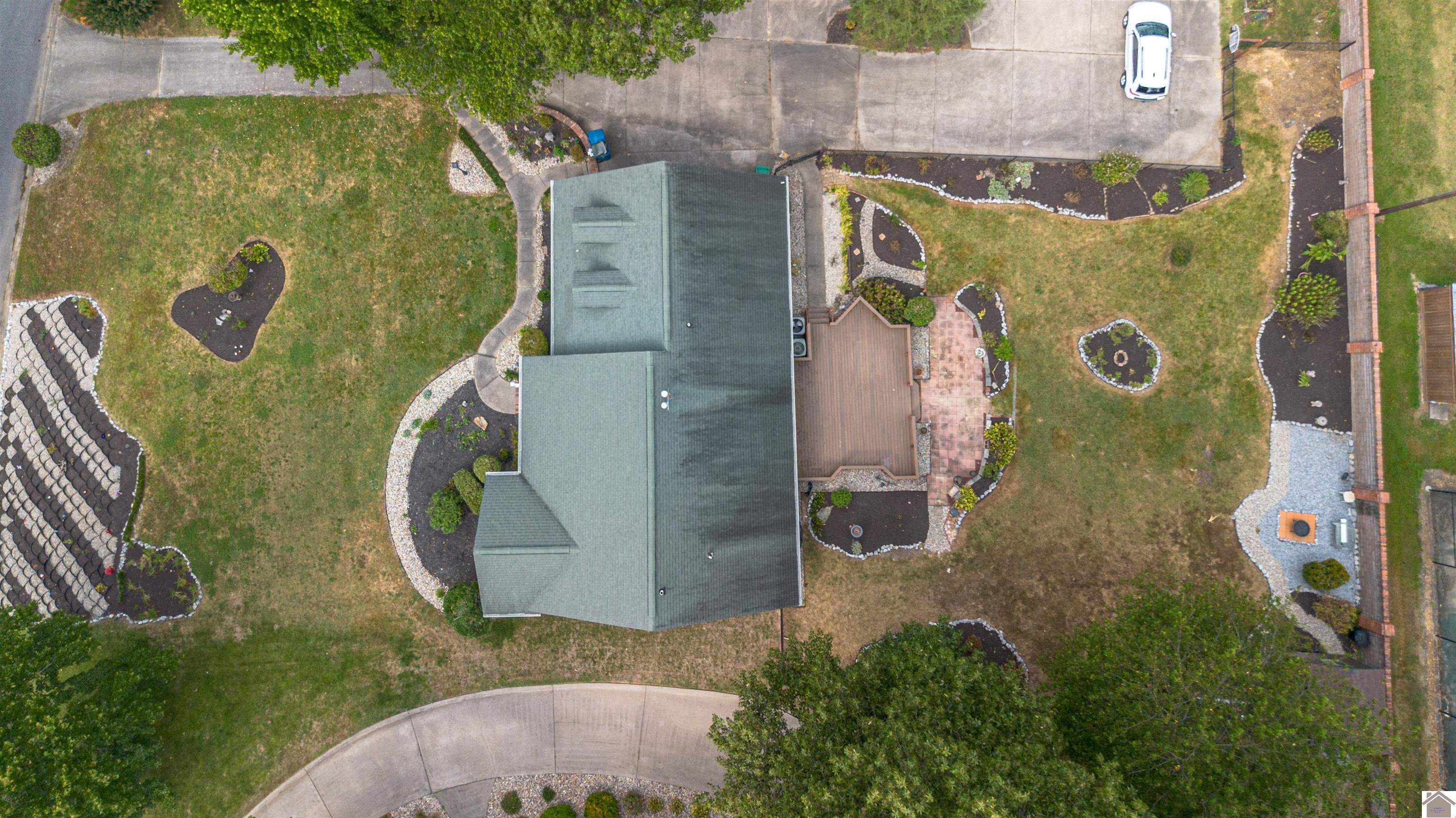 4435 Maywood