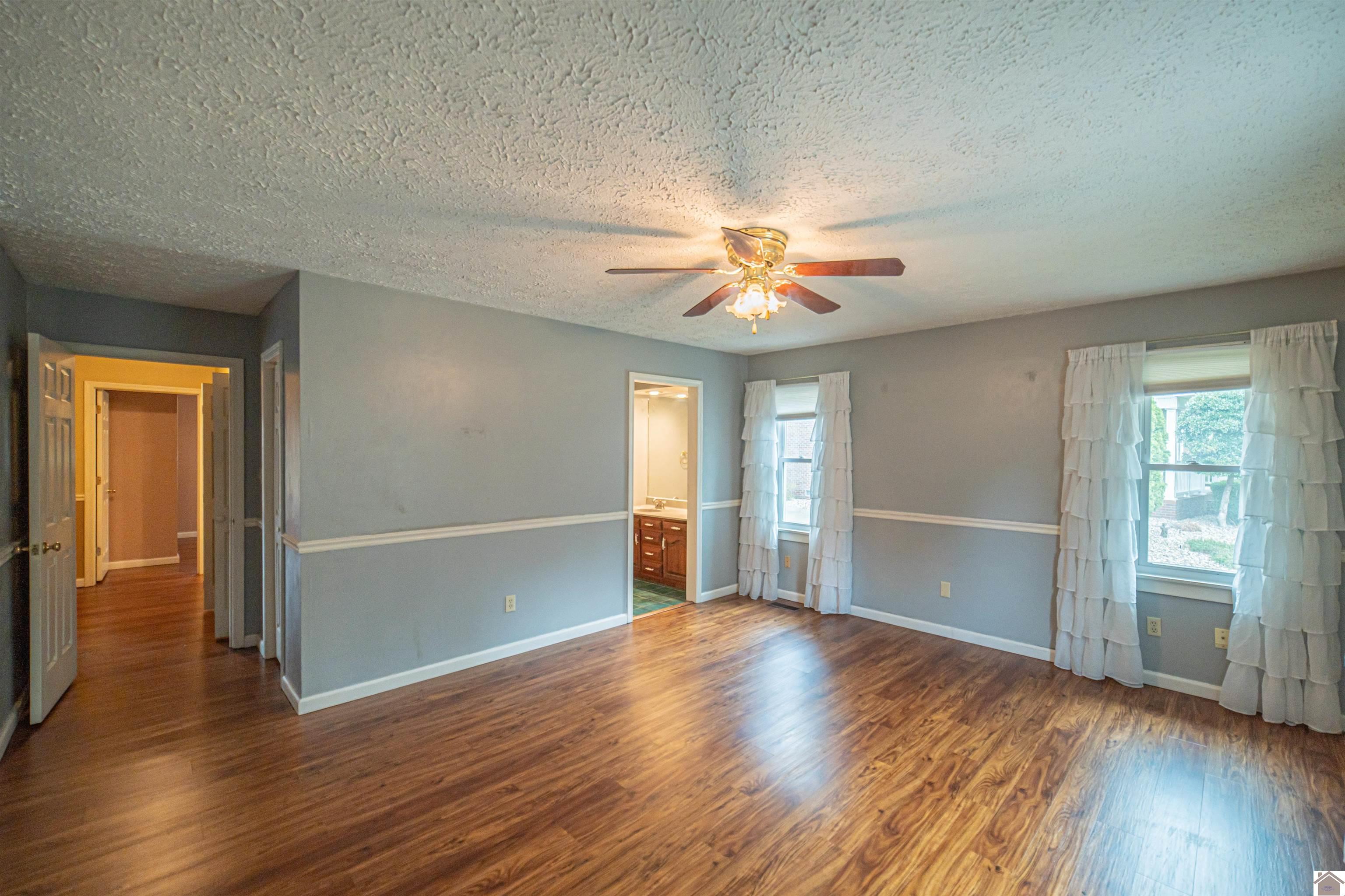 4435 Maywood