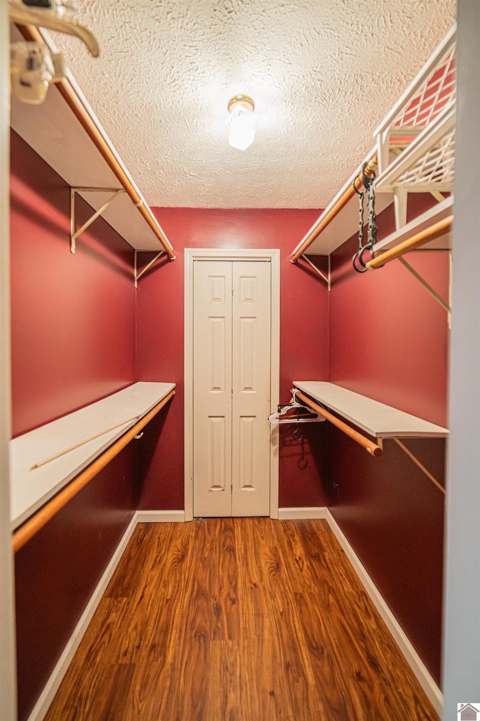 4435 Maywood