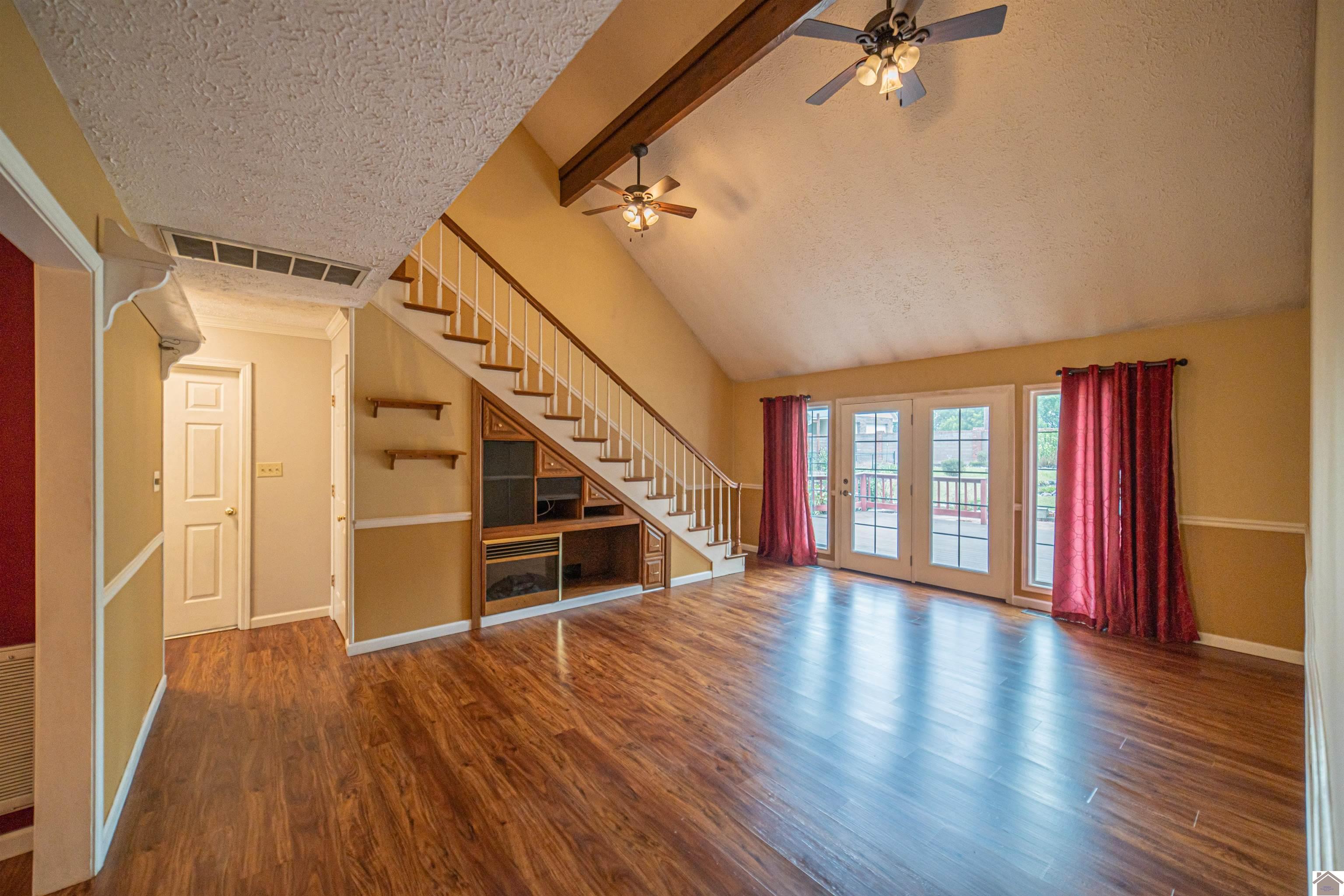4435 Maywood